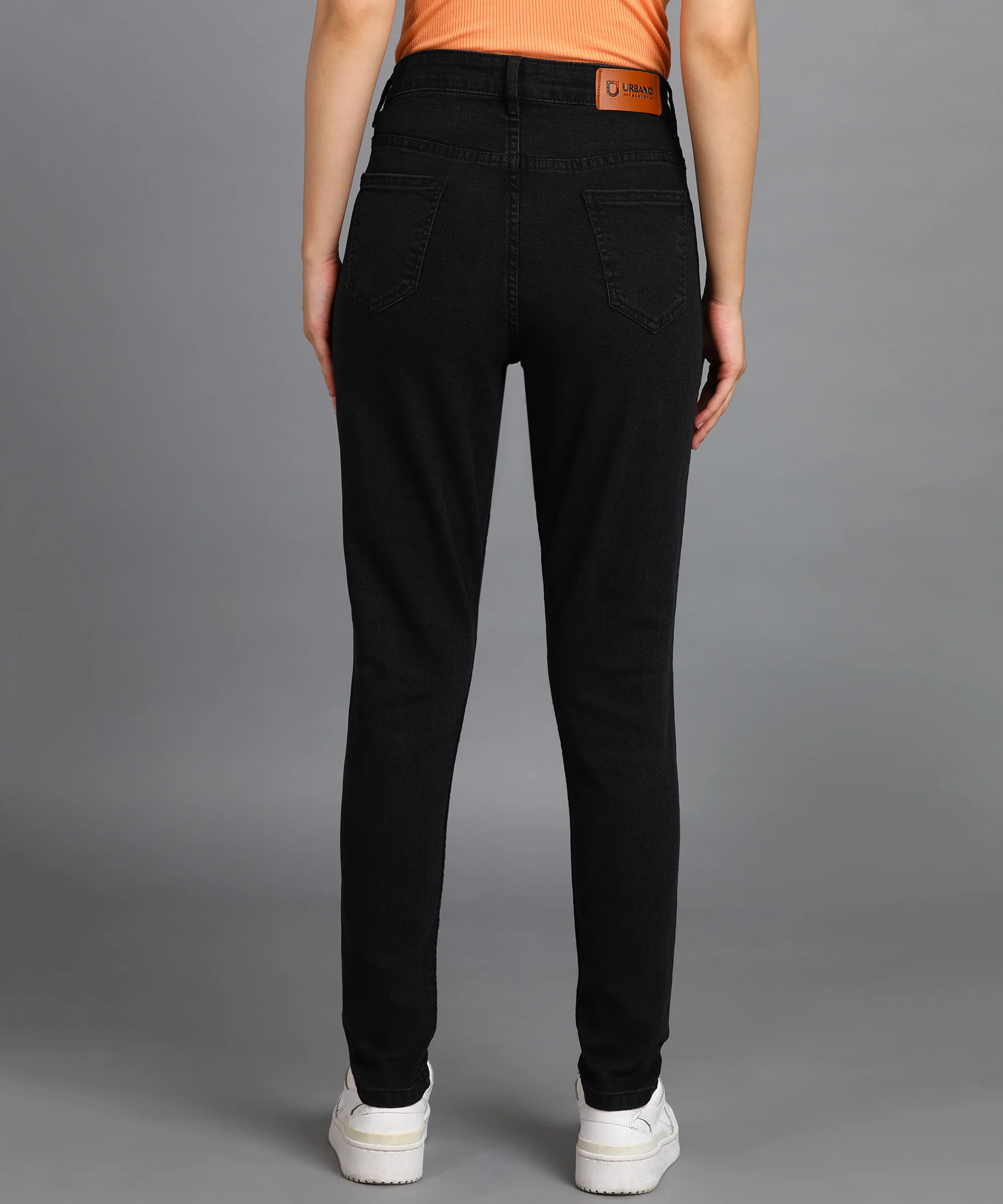 Women's Dark Grey Skinny Fit Mild Distressed Washed Jeans - Image 3