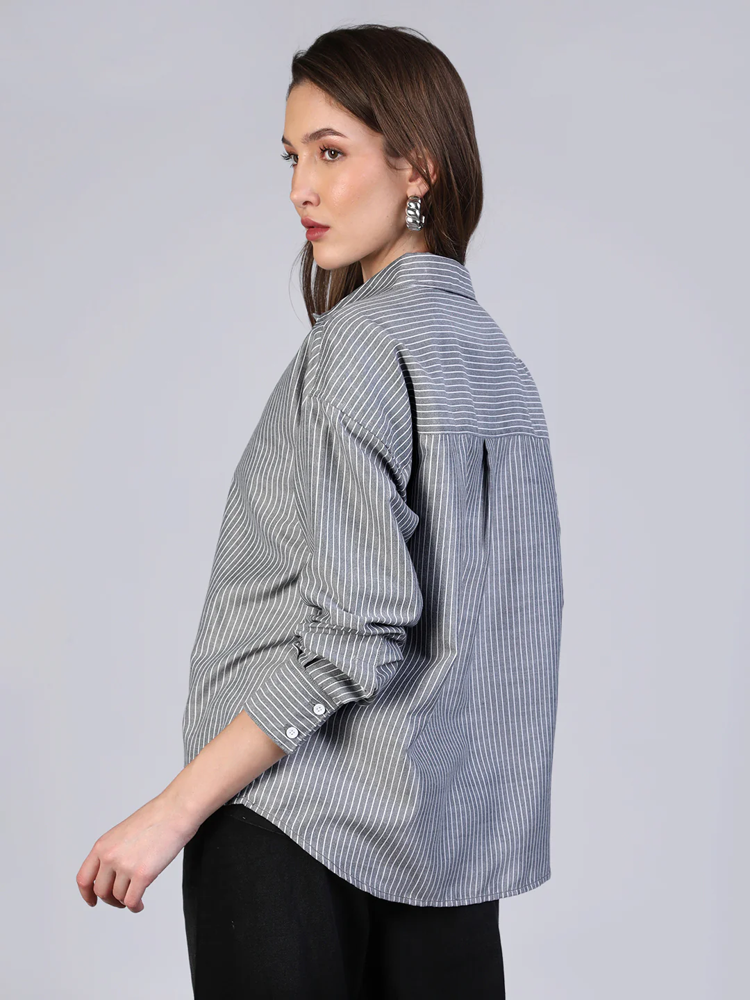 Women's Grey Cotton Full Sleeve Oversized Fit Casual Striped Shirt with Spread Collar - Image 4