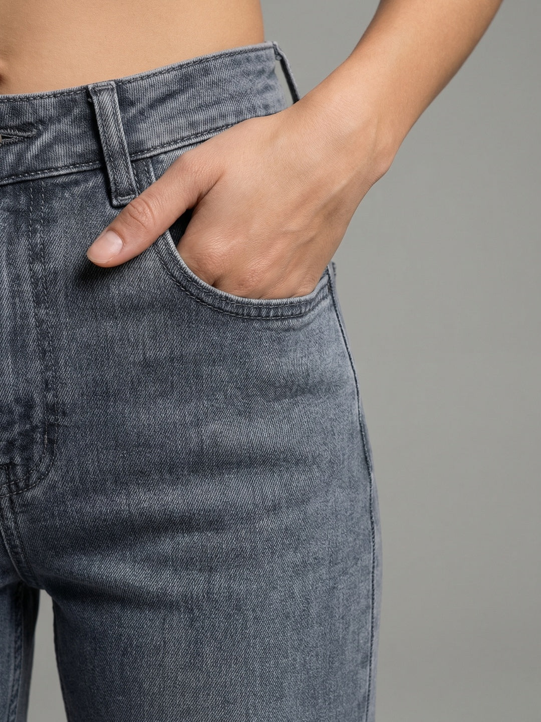 Women's Grey High Rise Straight Fit Washed Jeans Non-Stretchable - Image 5
