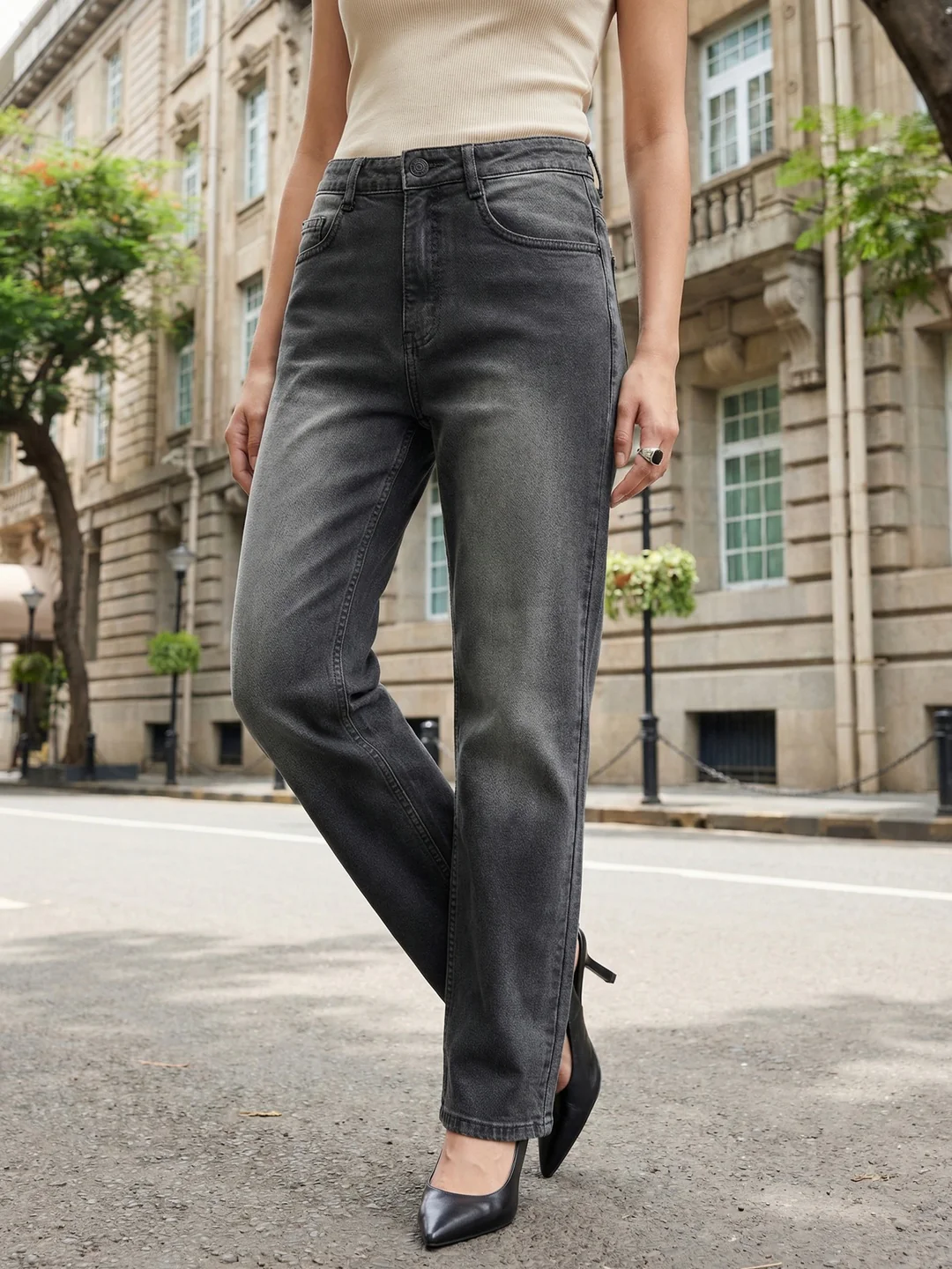 Women's Grey High Rise Straight Fit Washed Jeans Non-Stretchable