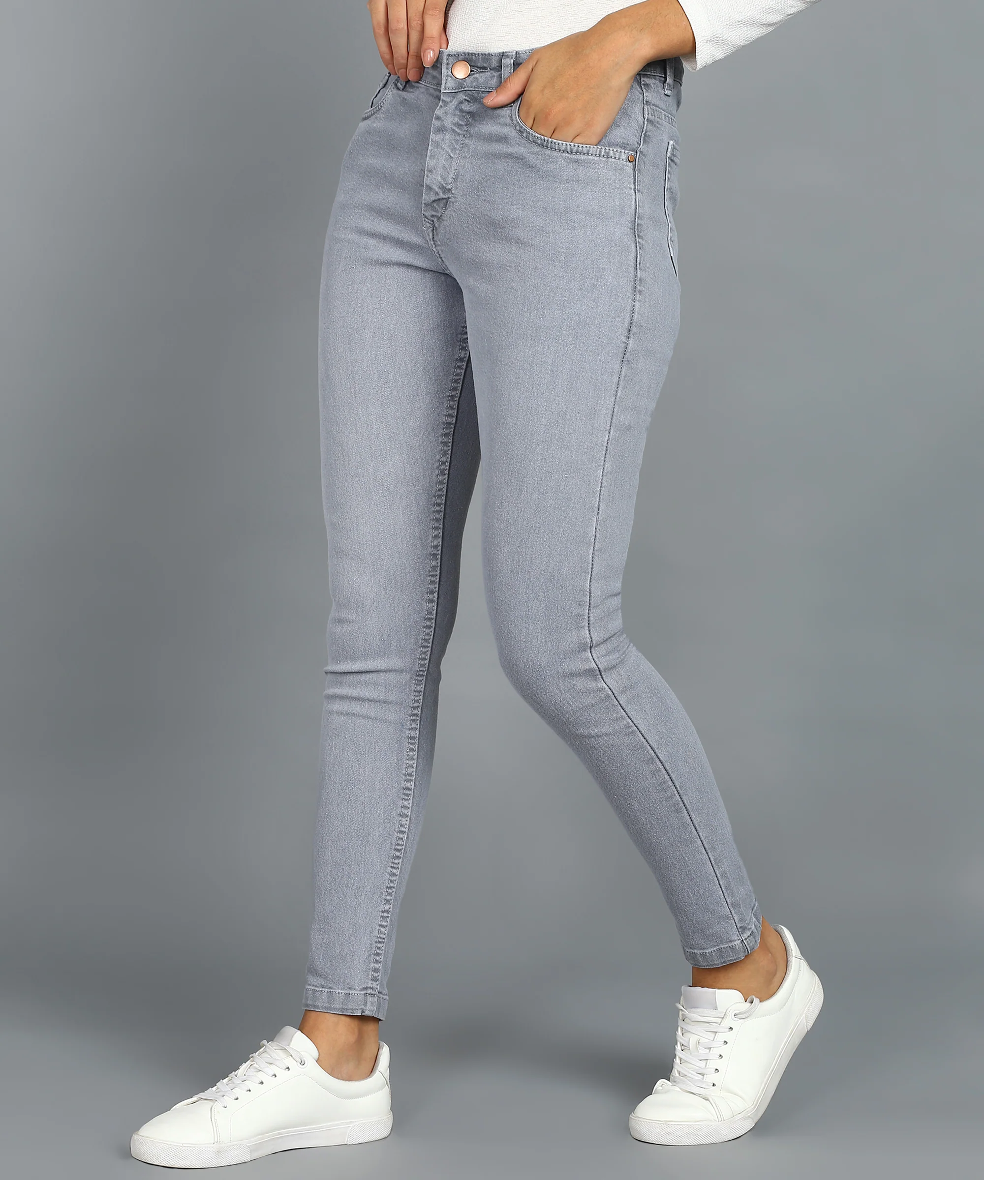 Women's Grey Skinny Fit Washed Jeans - Image 3