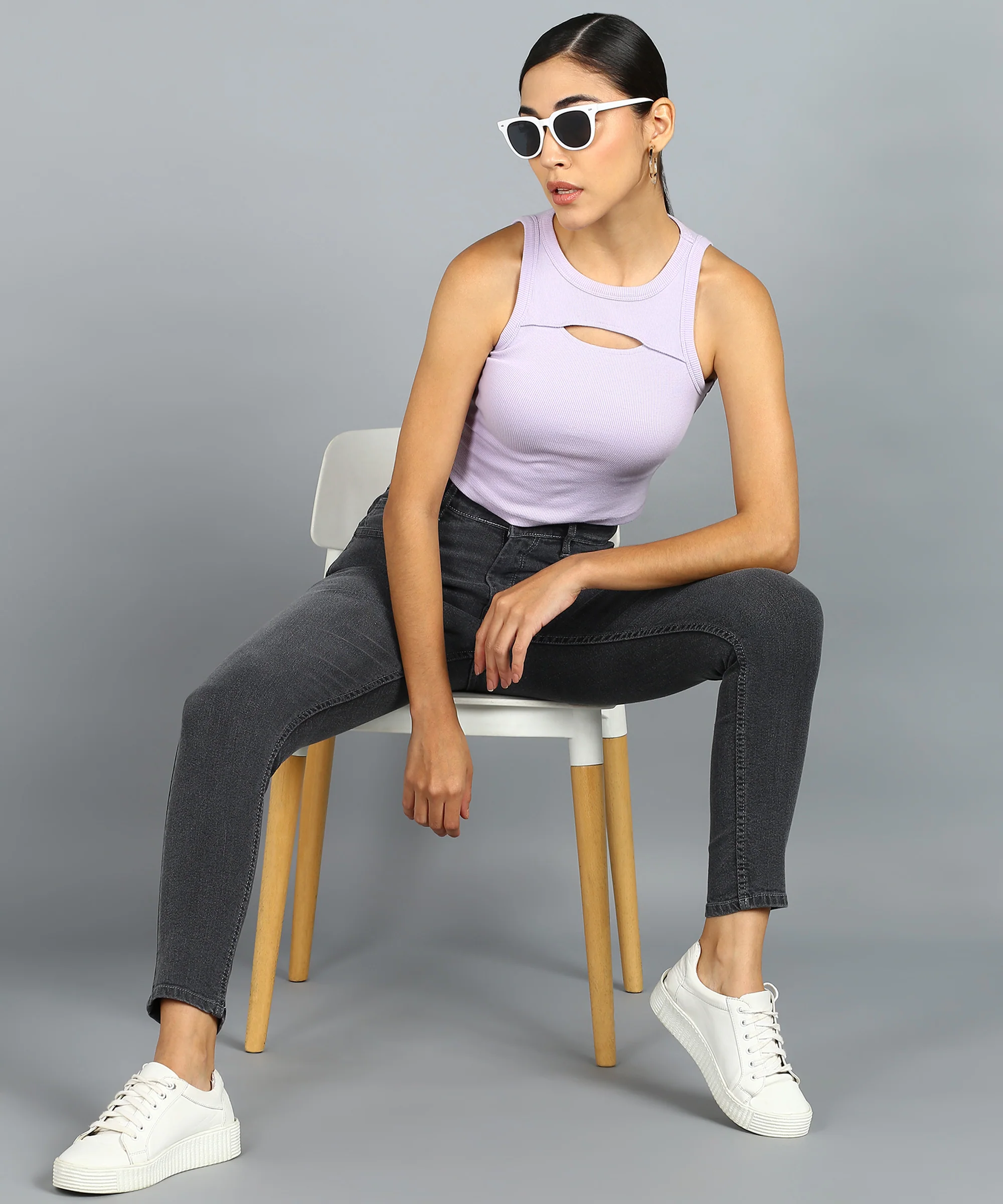Women's Grey Skinny Fit Washed Jeans - Image 4