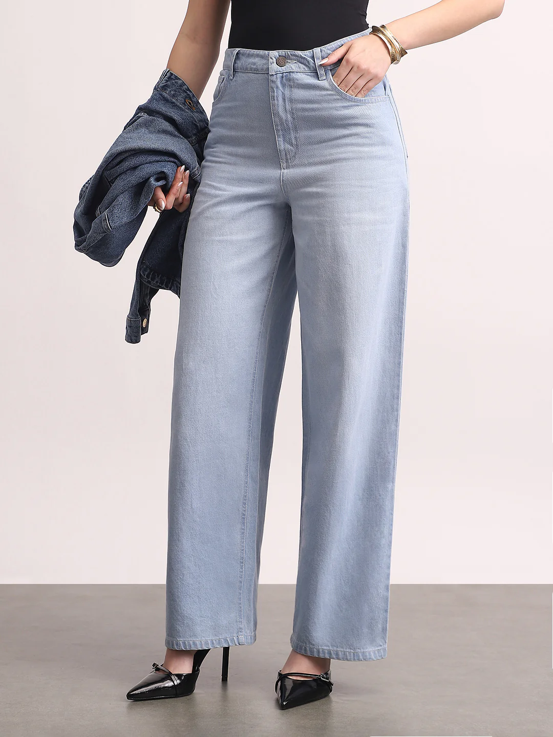 Women's Ice Blue High Rise Baggy Fit Washed Jeans Non-Stretchable