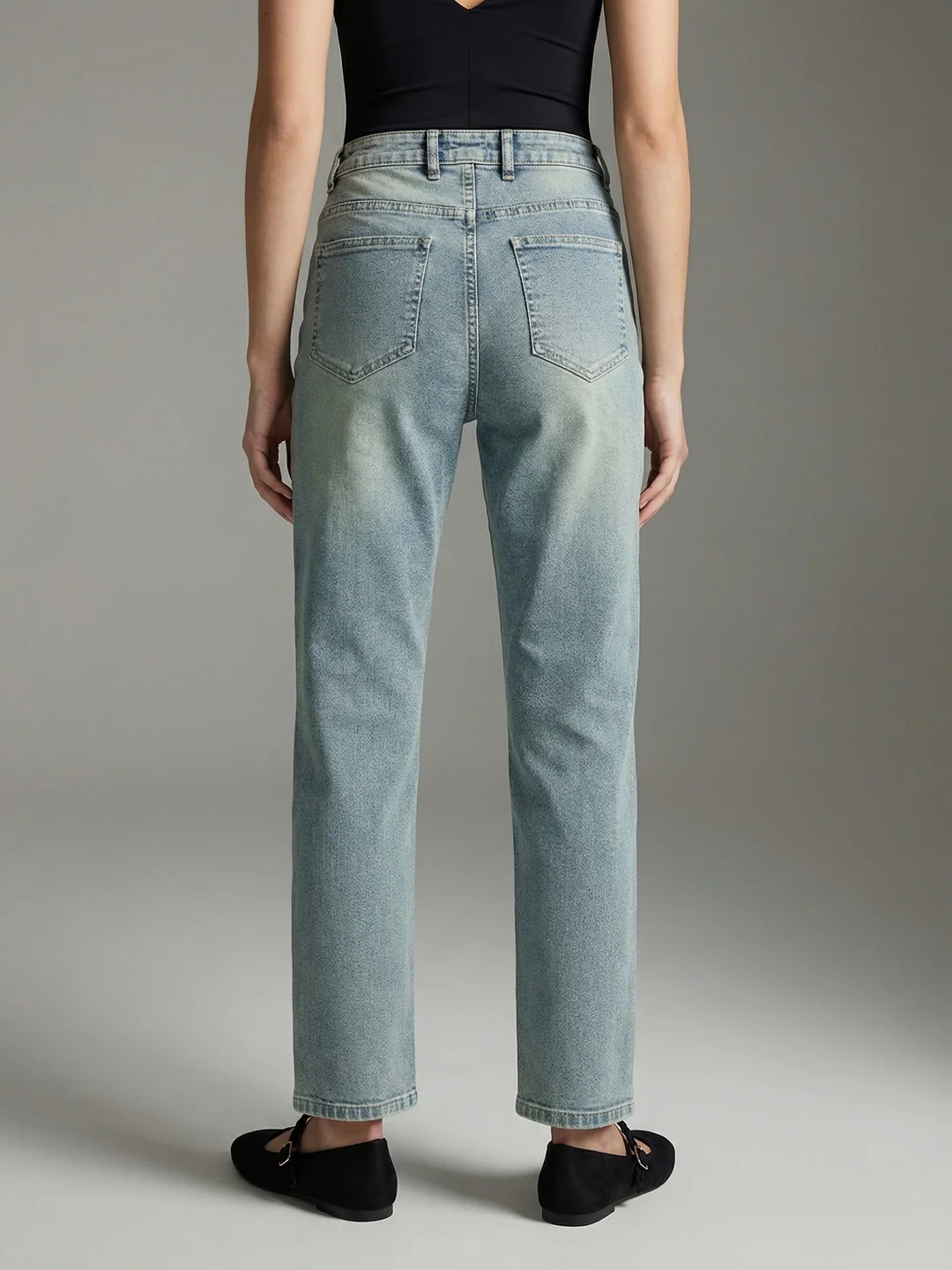 Women's Ice Blue High Rise Straight Fit Washed Jeans Non-Stretchable - Image 4