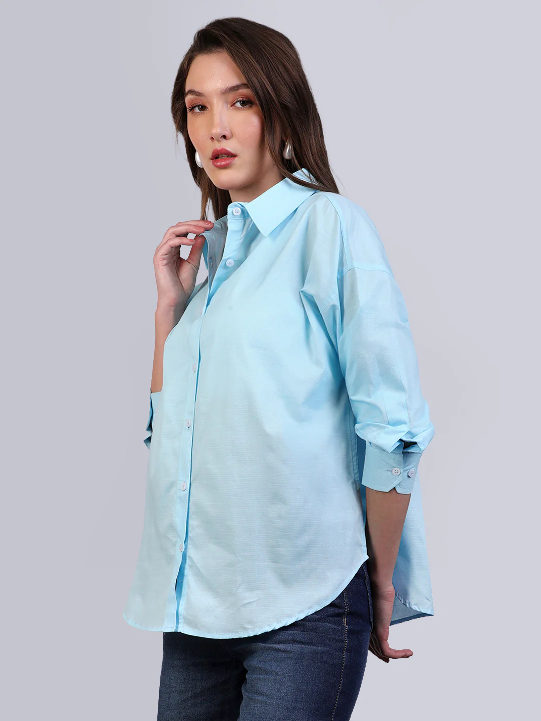 Women's Light Blue Cotton Full Sleeve Oversized Fit Casual Solid Slub Shirt with Spread Collar - Image 3