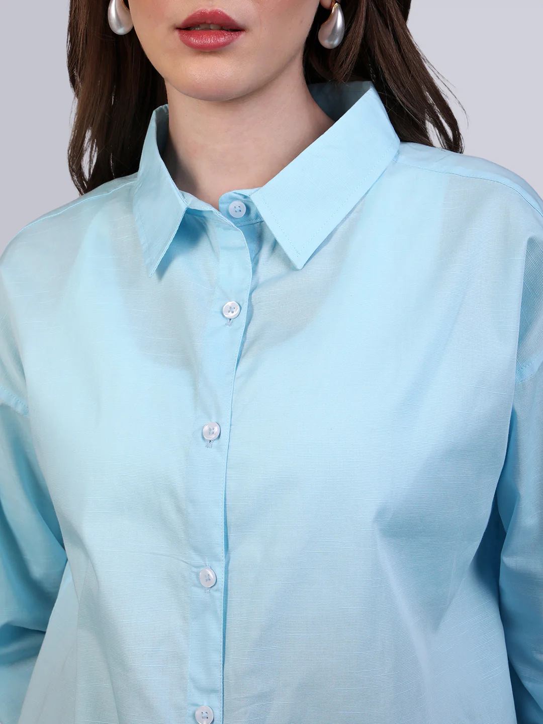 Women's Light Blue Cotton Full Sleeve Oversized Fit Casual Solid Slub Shirt with Spread Collar - Image 6