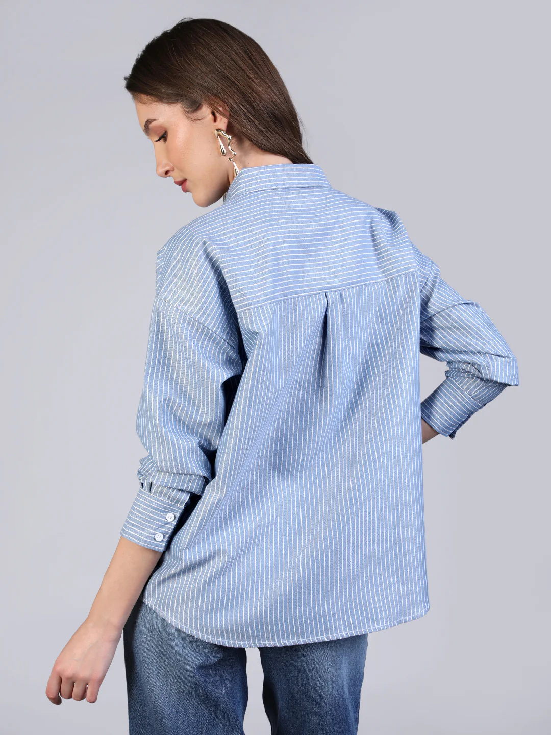 Women's Light Blue Cotton Full Sleeve Oversized Fit Casual Striped Shirt with Spread Collar - Image 4