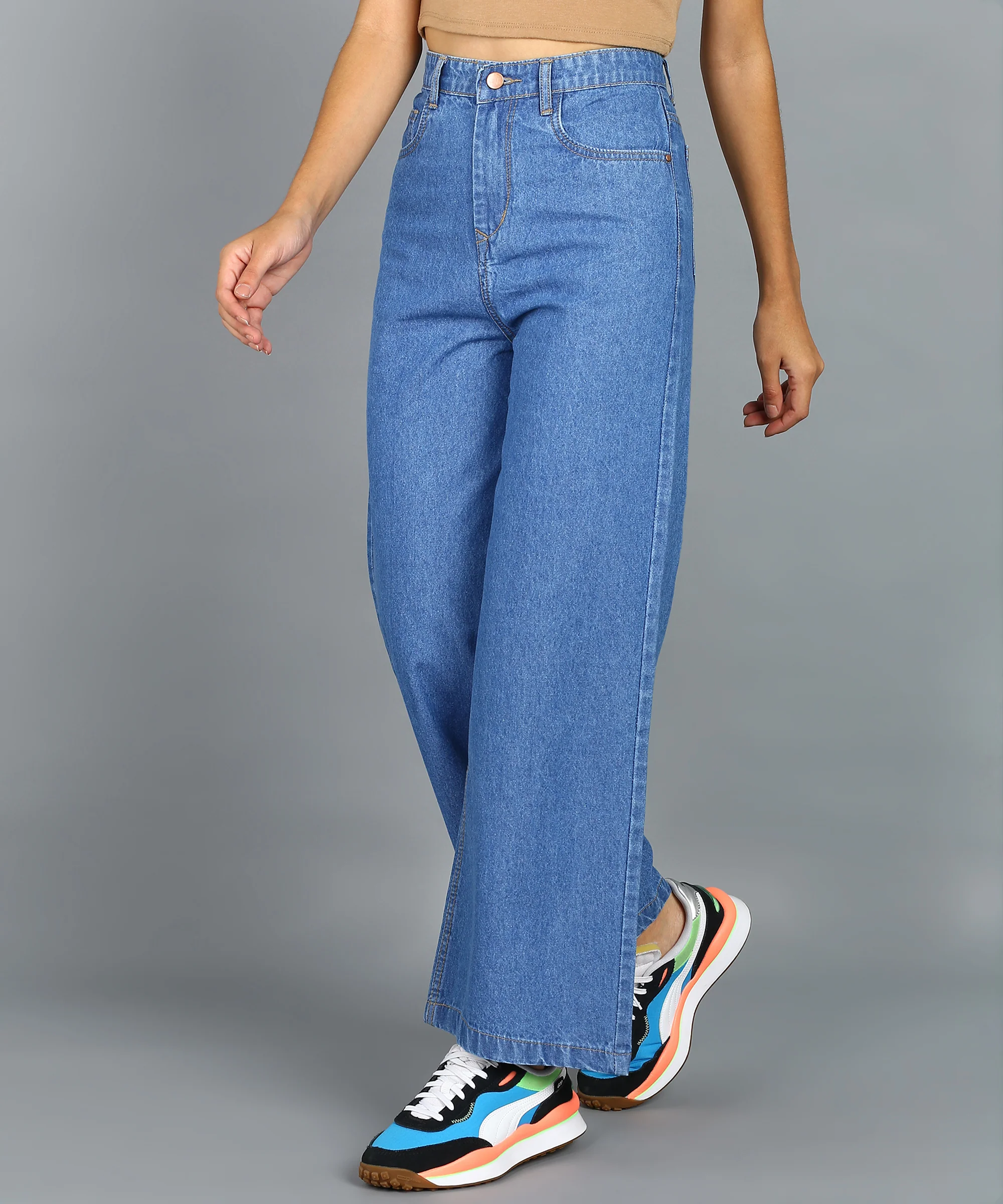 Women's Light Blue Wide Leg Fit Washed Jeans - Image 3
