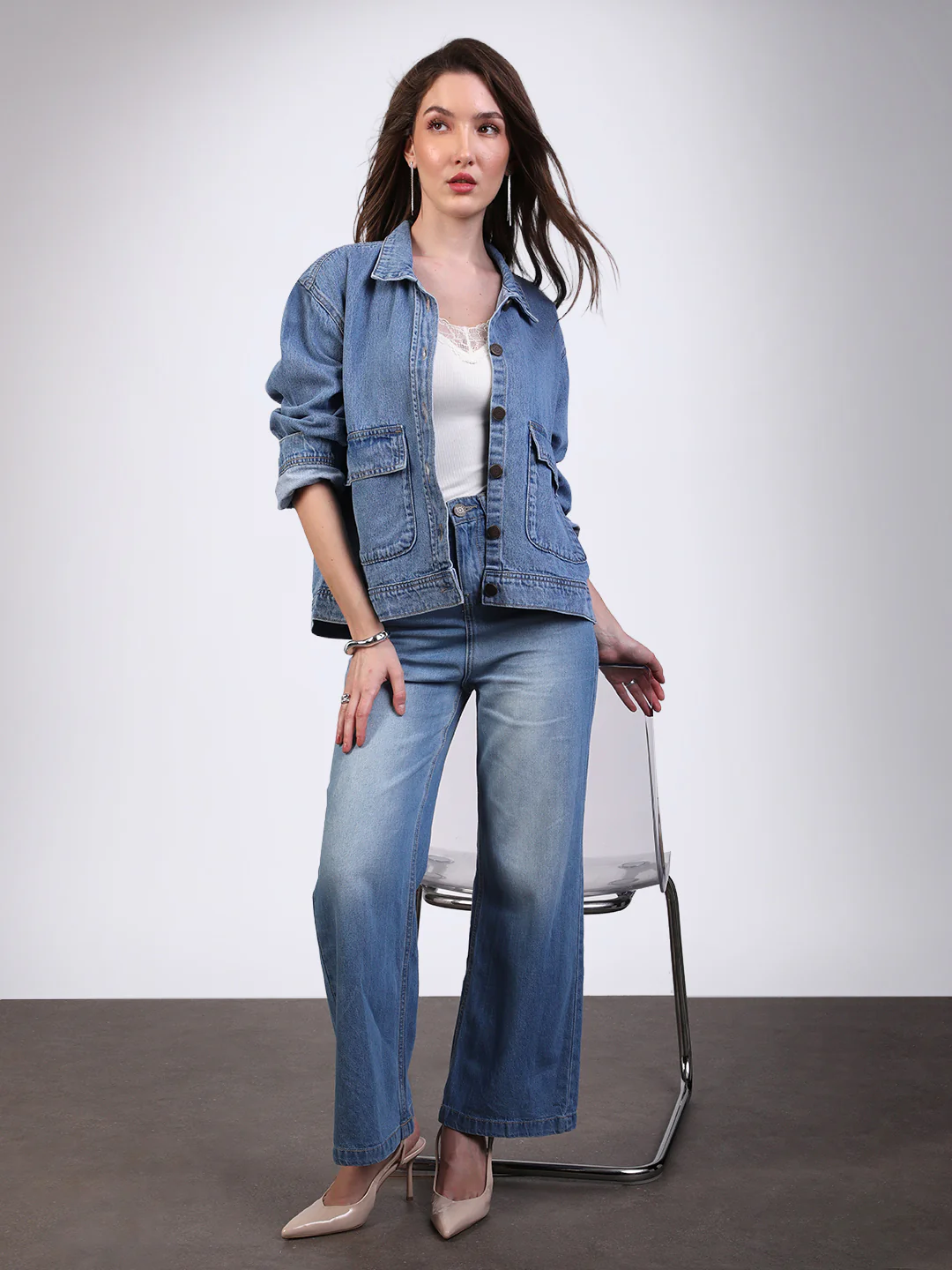 Women's Light Blue Relaxed Fit Full Sleeve Utility Denim Jacket - Image 4