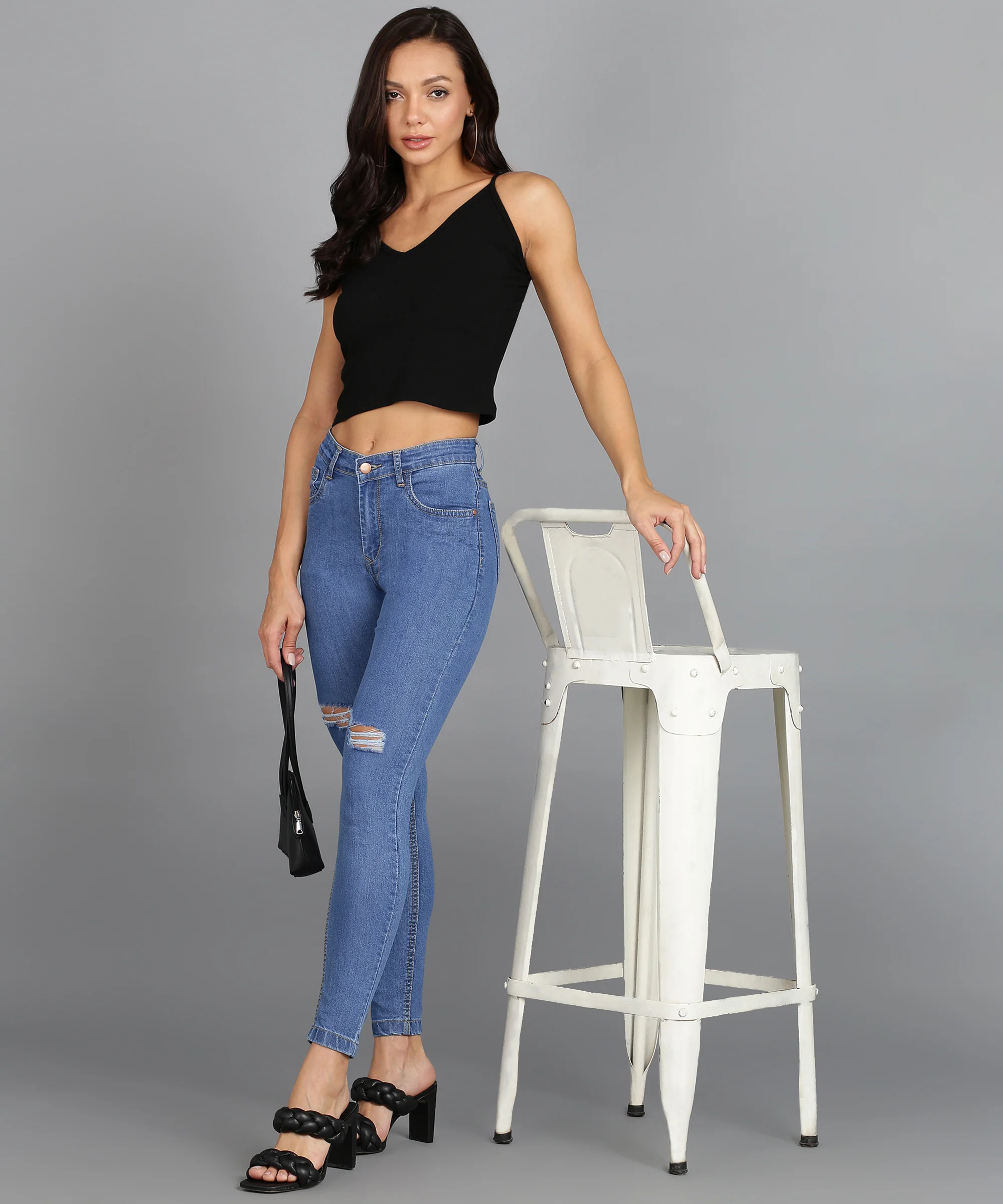 Women's Light Blue Skinny Fit Mild Distressed Washed Jeans - Image 4