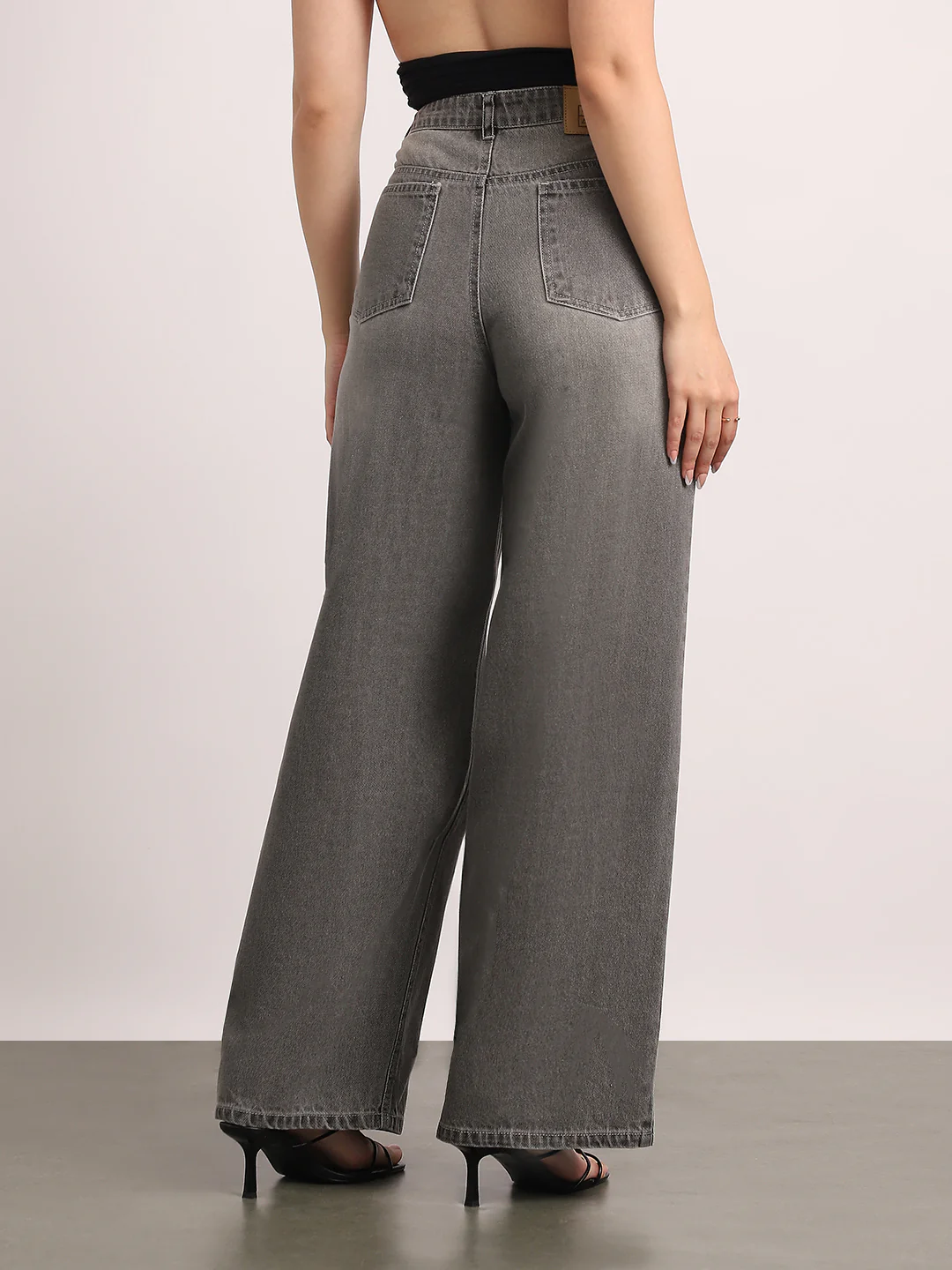 Women's Light Grey High Rise Baggy Fit Washed Jeans Non-Stretchable - Image 3