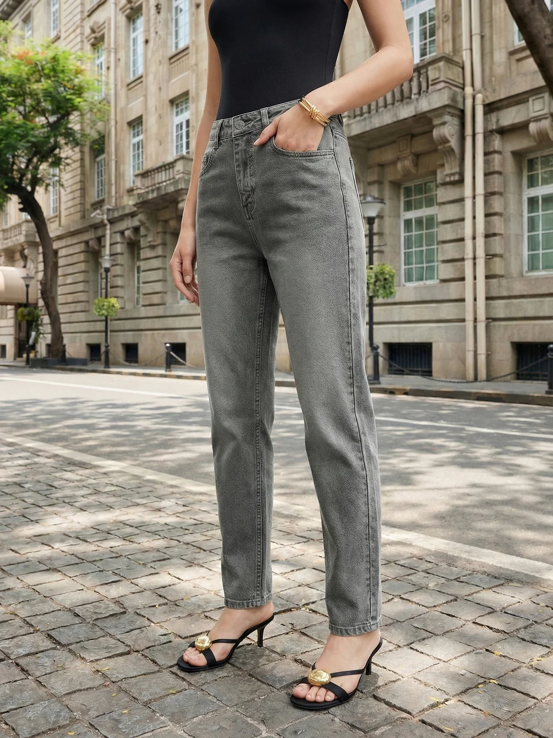 Women's Light Grey High Rise Straight Fit Washed Jeans Non-Stretchable