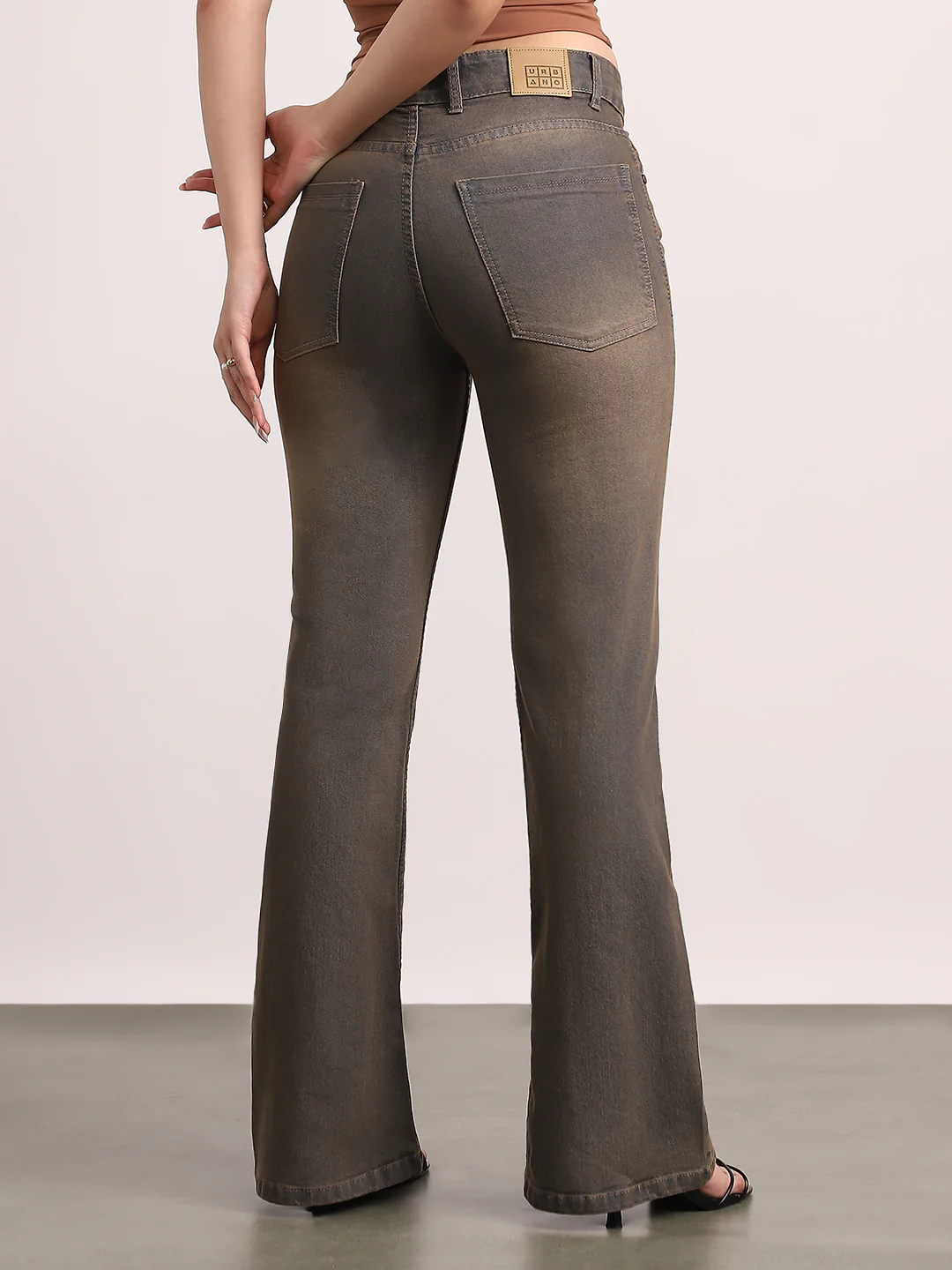Women's Light Grey Mid Rise Bootcut Fit Washed Jeans Stretchable - Image 3