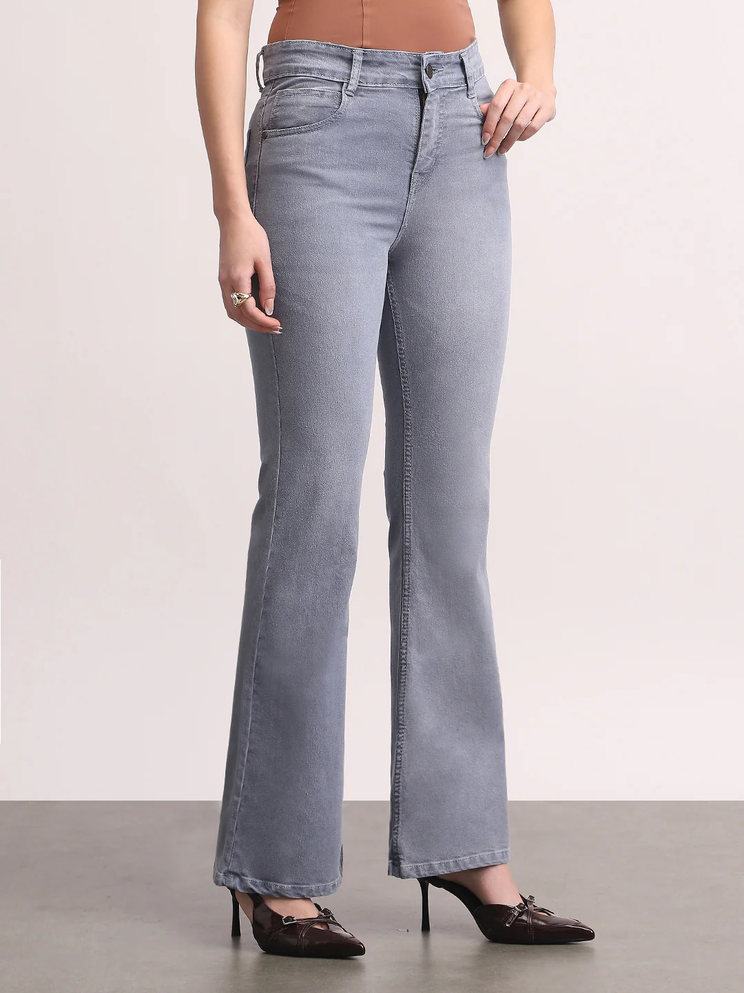 Women's Light Grey Mid Rise Bootcut Fit Washed Jeans Stretchable - Image 2