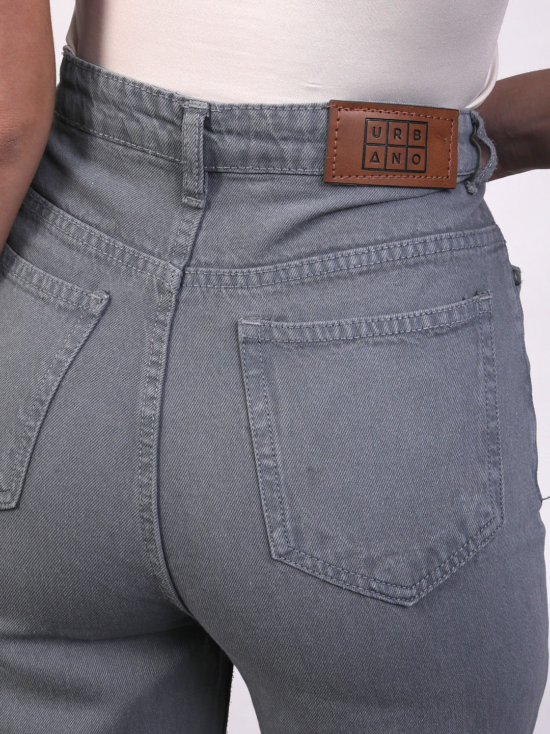 Women's Light Grey Wide Leg Fit Washed Jeans - Image 6