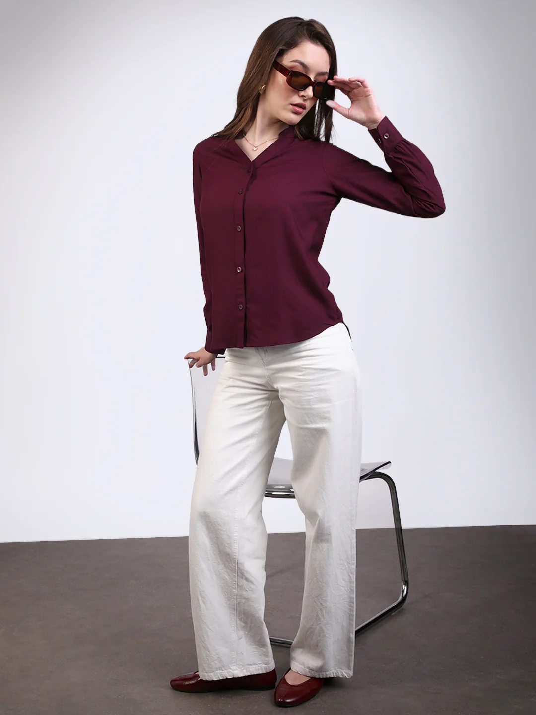 Women's Maroon Modal Viscose Full Sleeve Regular Fit Casual Solid Shirt with Mandarin Collar - Image 4