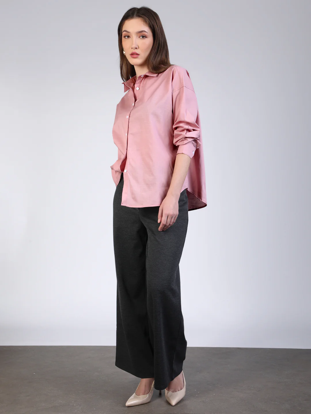 Women's Pink Cotton Full Sleeve Oversized Fit Casual Solid Slub Shirt with Spread Collar - Image 5