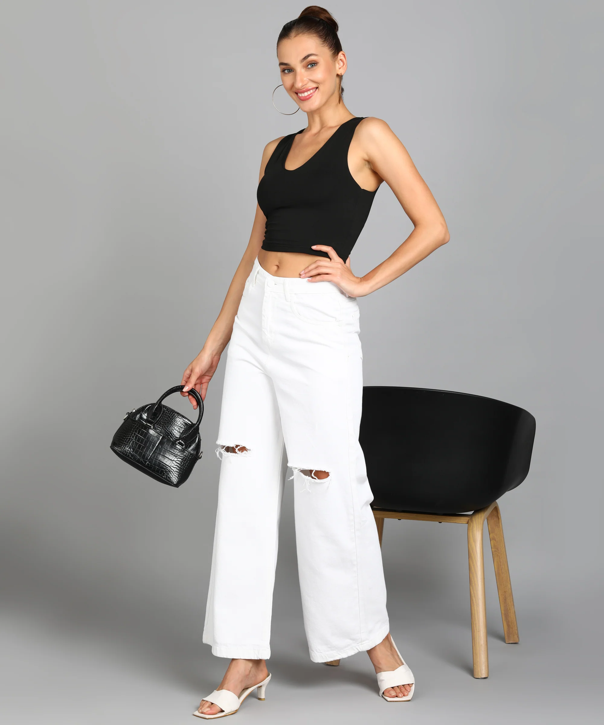 Women's White Wide Leg Fit Mild Distressed/Knee Slit Washed Jeans - Image 4