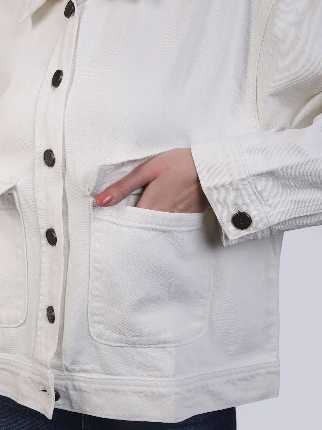 Women's White Relaxed Fit Full Sleeve Utility Denim Jacket - Image 6