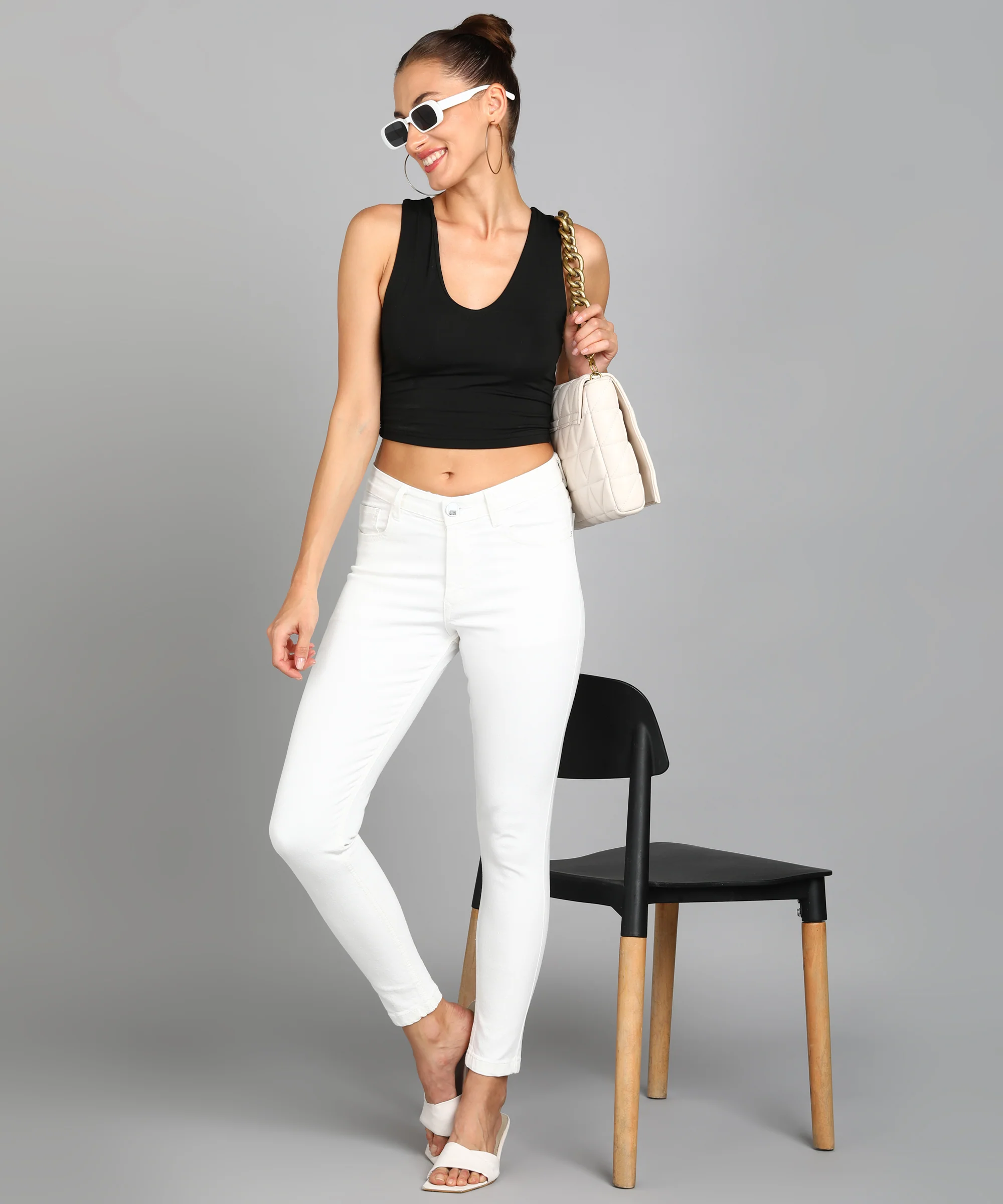 Women's White Skinny Fit Washed Jeans - Image 4