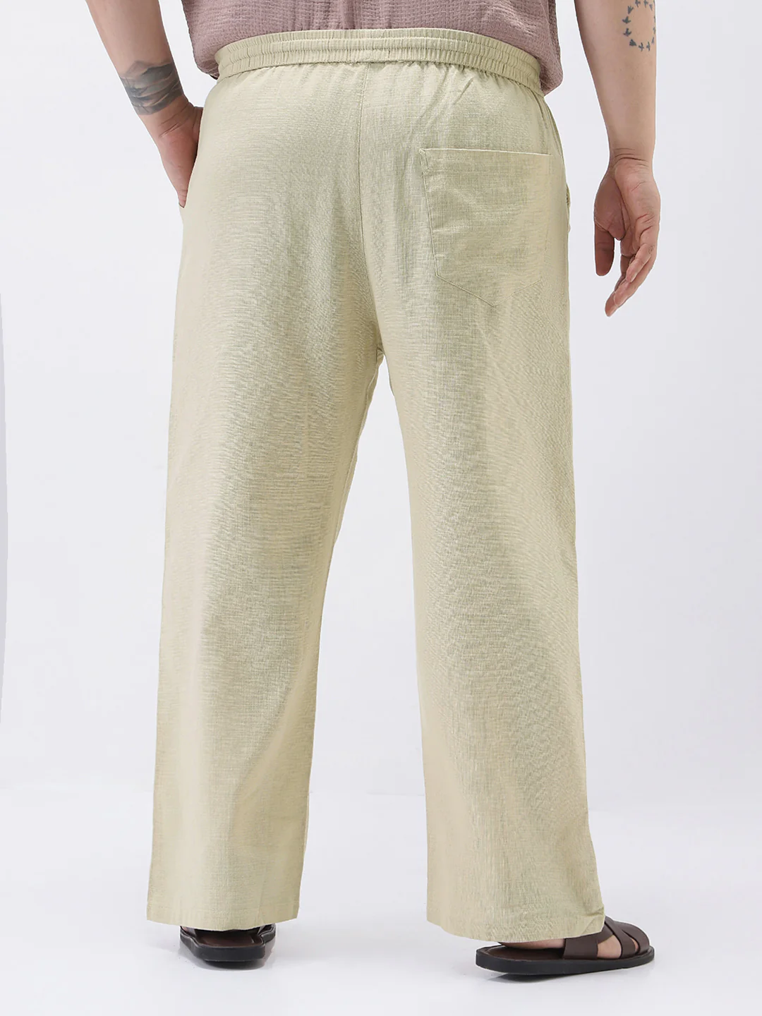 Plus Men's Beige Loose Fit Solid Linen Blend Trousers Non-Stretchable - Image 3