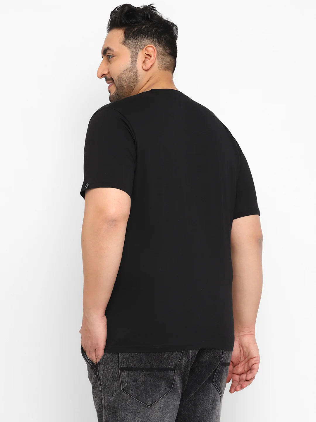 Urbano Plus Men's Black Graphic Printed Half Sleeve Regular Fit Cotton T-Shirt - Image 3