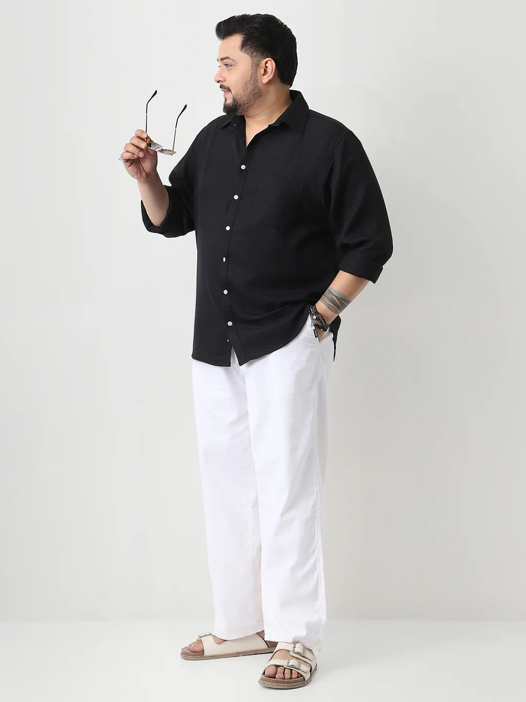 Plus Men's Black Linen Blend Full Sleeve Relaxed Fit Casual Solid Shirt - Image 4
