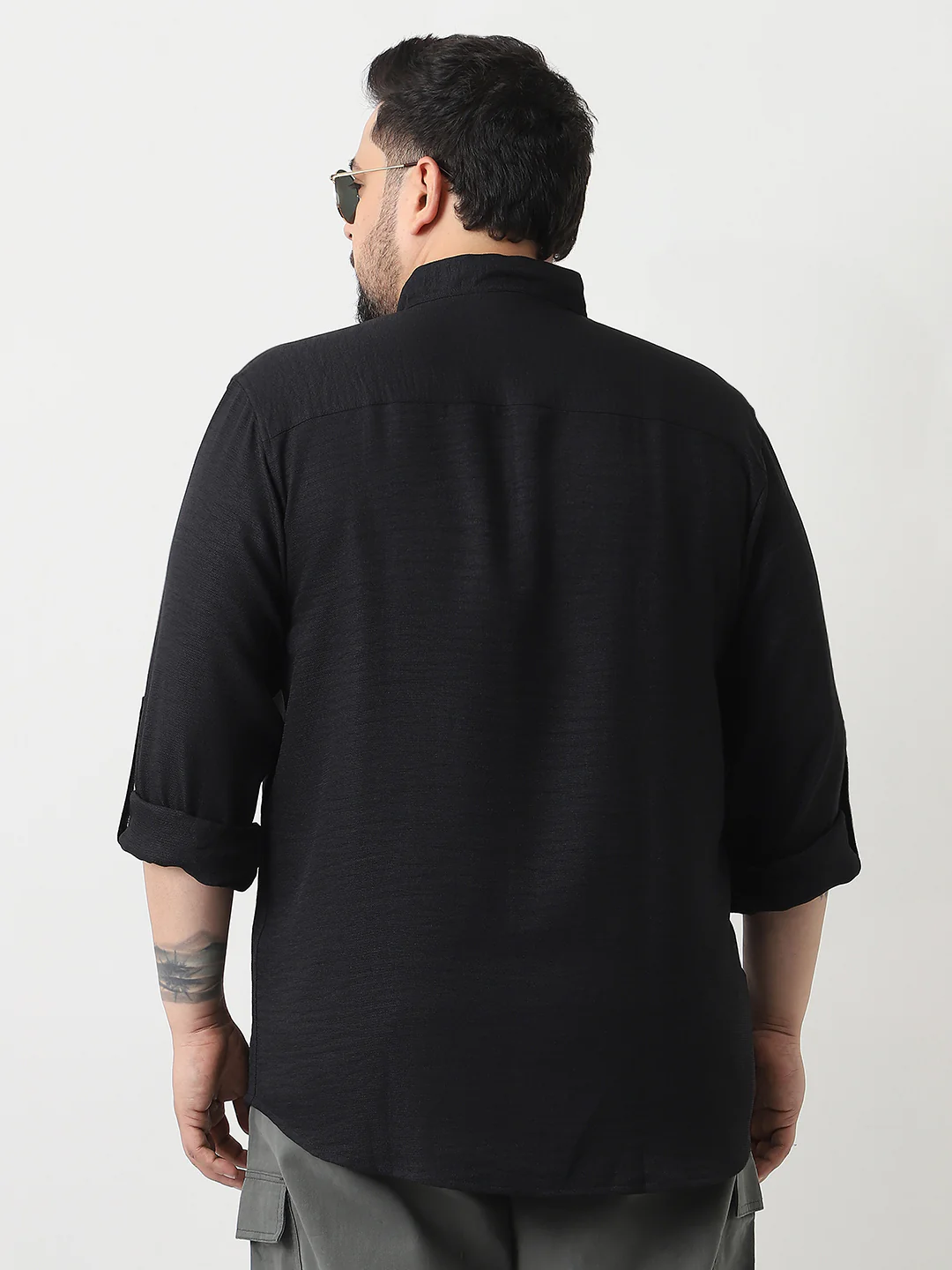 Plus Men's Black Linen Blend Full Sleeve Relaxed Fit Mandarin Collar Casual Solid Shirt - Image 3