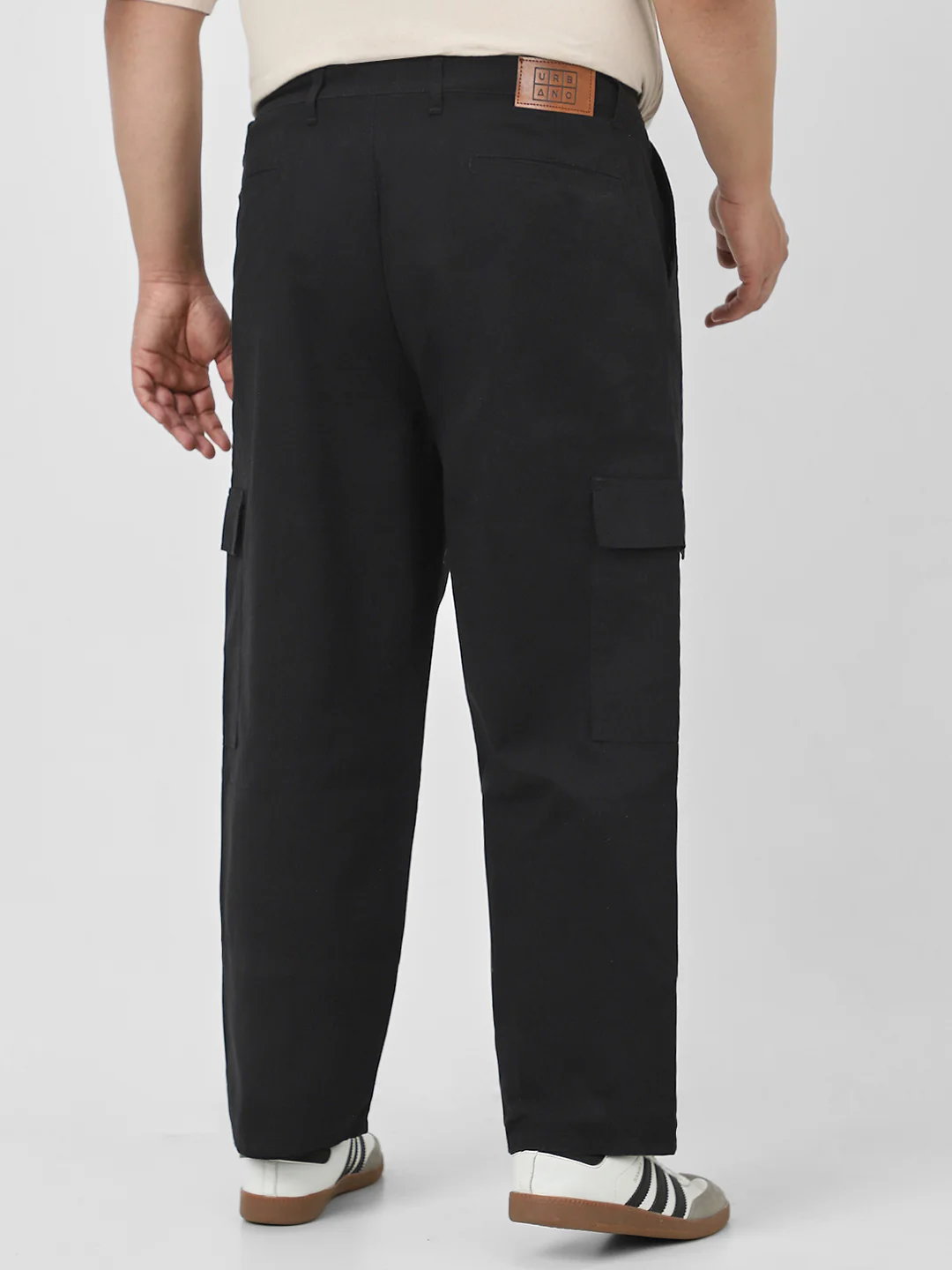 Plus Men's Black Loose Baggy Fit Solid Cargo Chino Pant with 6 Pockets Non-Stretchable - Image 4