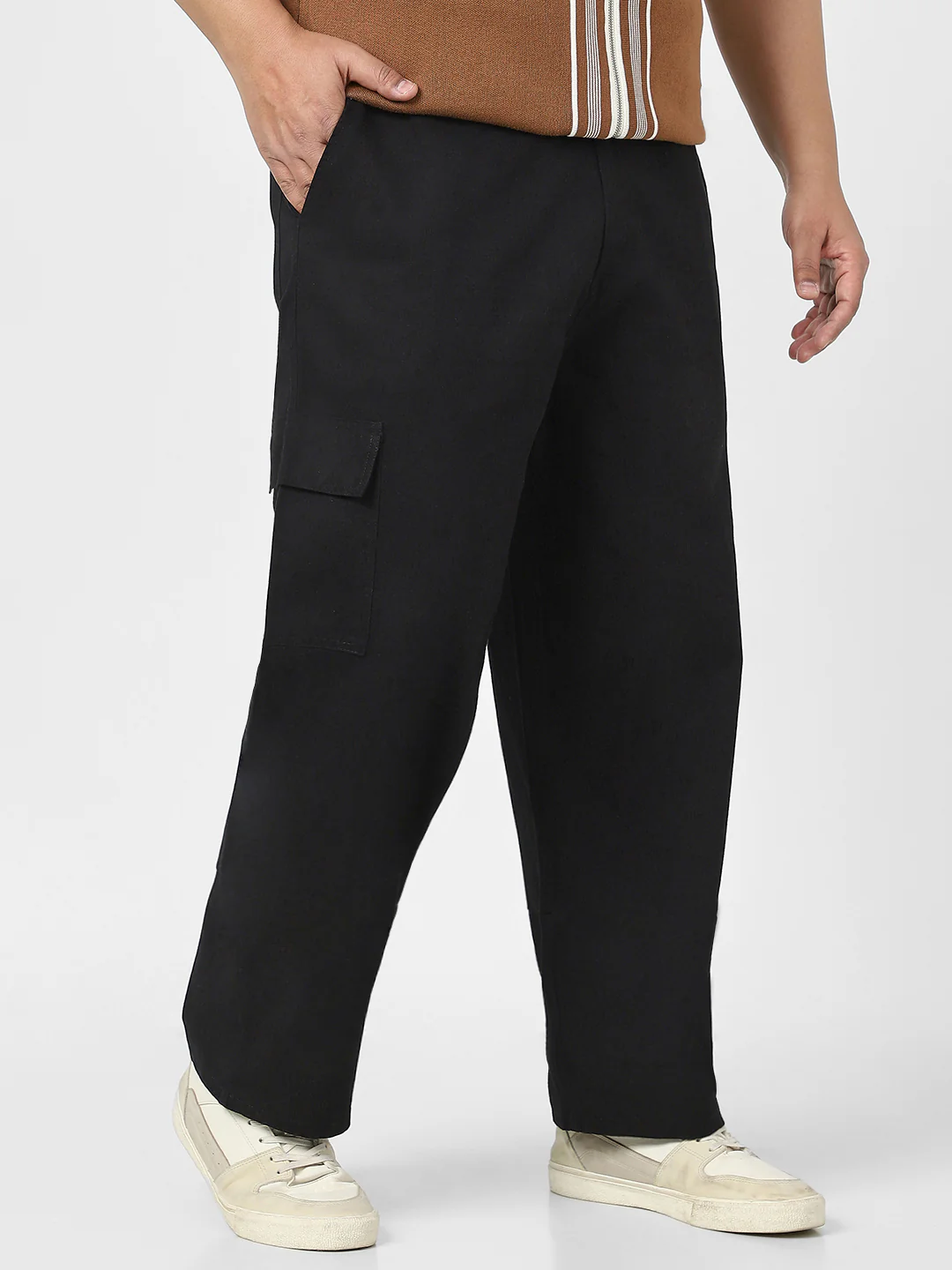 Plus Men's Black Loose Baggy Fit Solid Cargo Chino Pant with 6 Pockets Non-Stretchable - Image 2