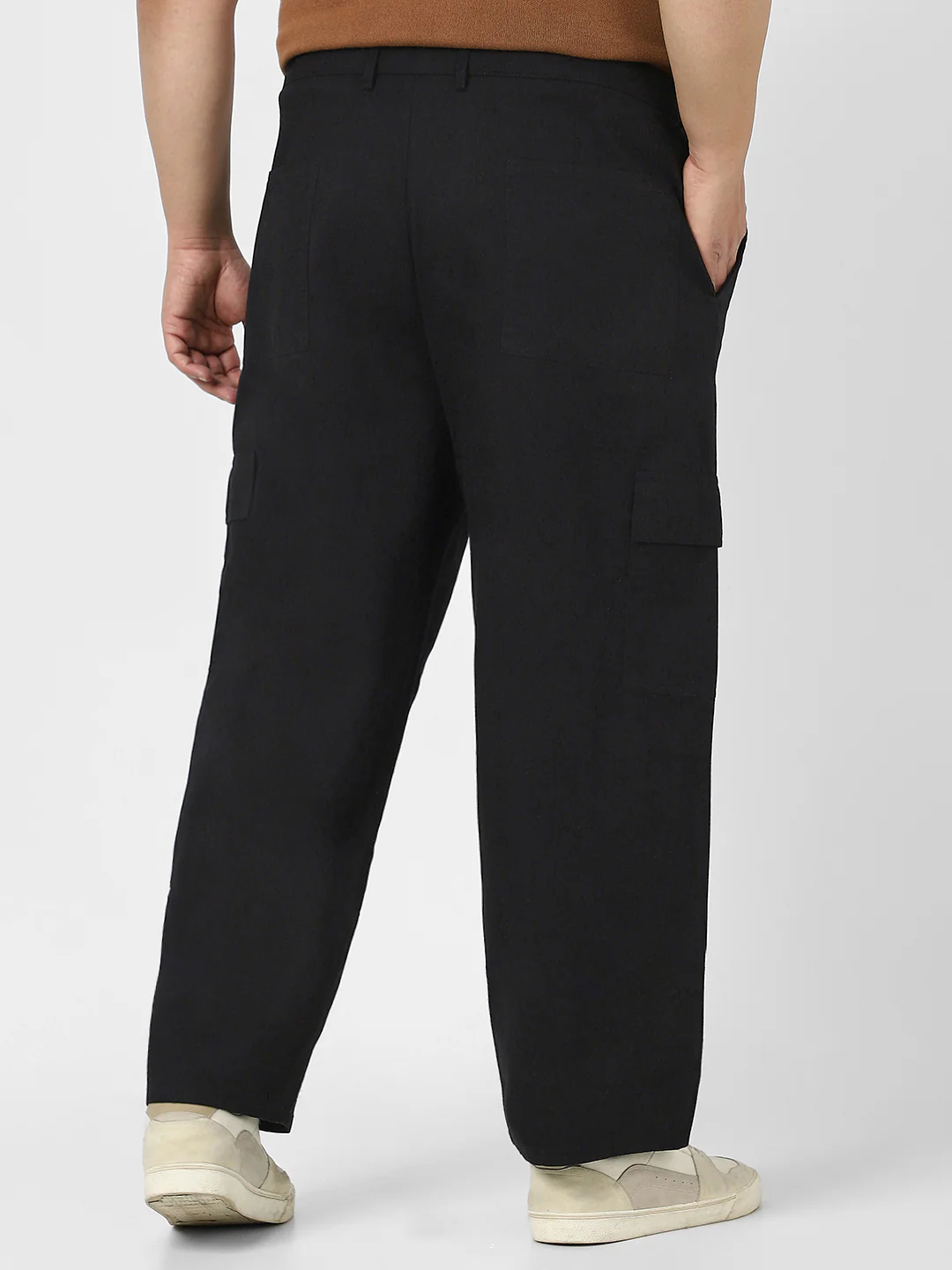 Plus Men's Black Loose Baggy Fit Solid Cargo Chino Pant with 6 Pockets Non-Stretchable - Image 3