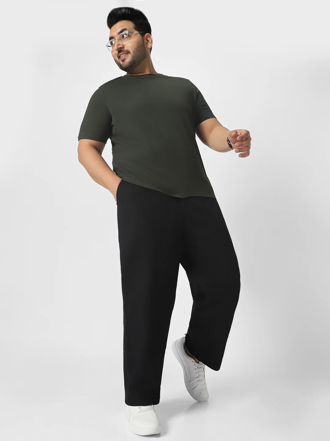 Plus Men's Black Loose Baggy Fit Solid Chino Trousers Non-Stretchable - Image 4