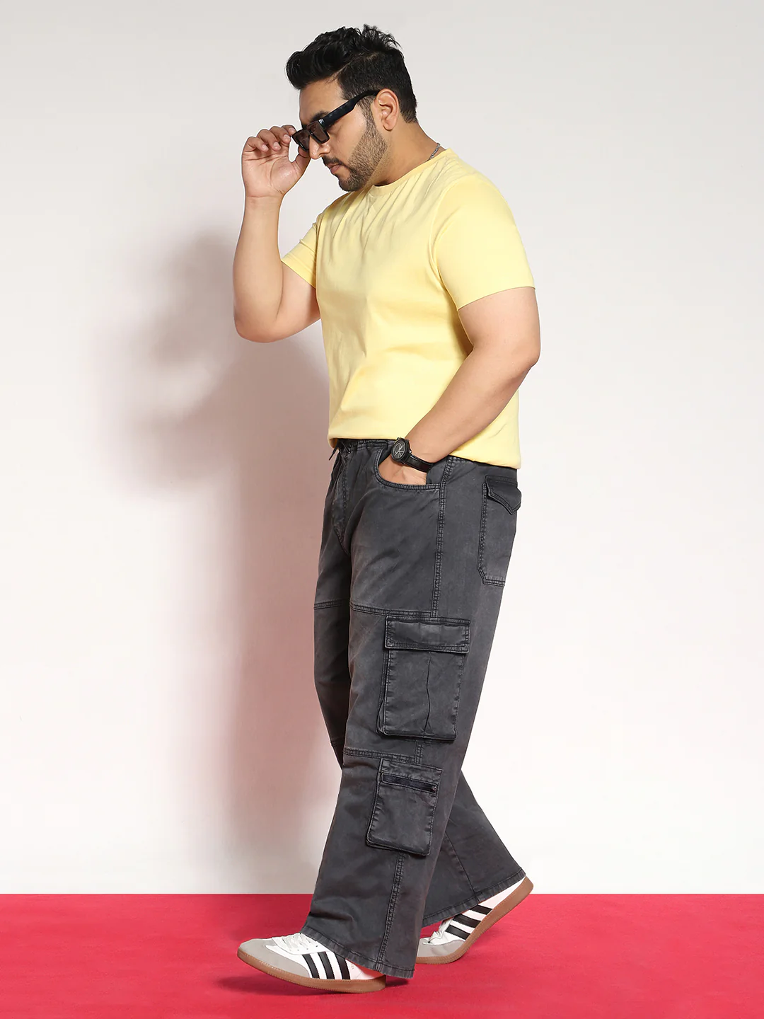 Plus Men's Black Loose Baggy Fit Travel Cargo Jeans With 8 Pockets Stretchable - Image 4