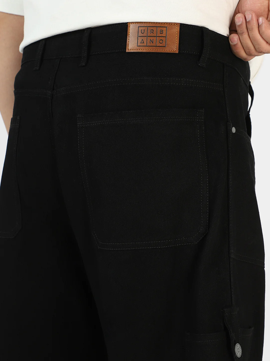 Plus Men's Black Loose Baggy Fit Washed Cargo Jeans with 6 Pockets Non-Stretchable - Image 5