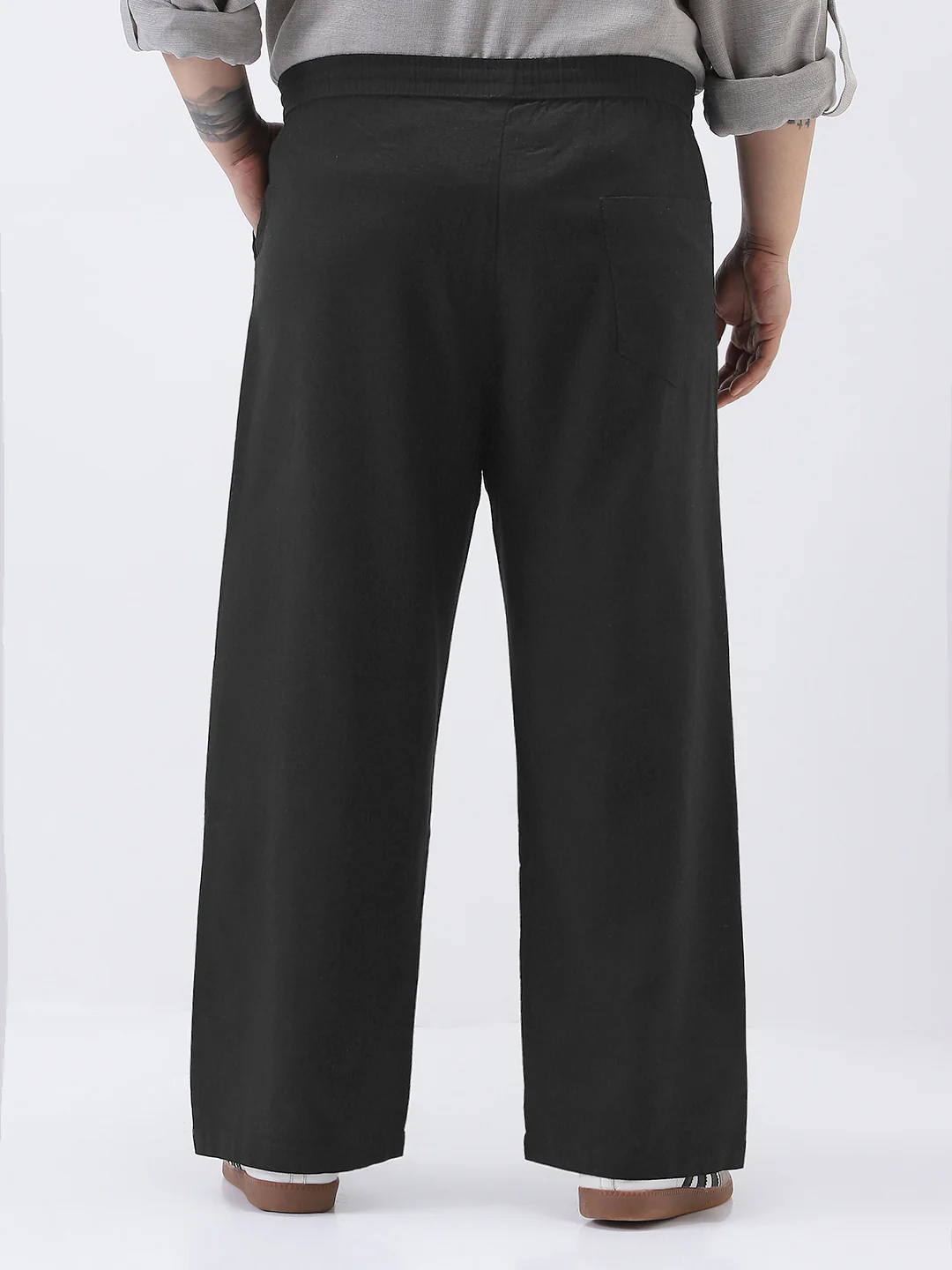 Plus Men's Black Loose Fit Solid Linen Blend Trousers Non-Stretchable - Image 3