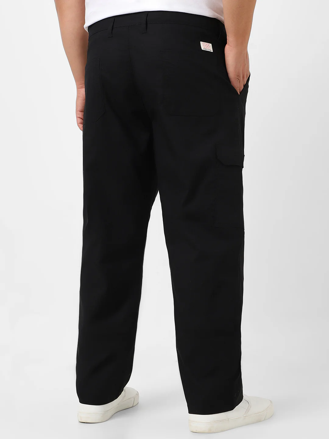 Plus Men's Black Regular Fit Solid Cargo Chino Pant With 6 Pockets - Image 3