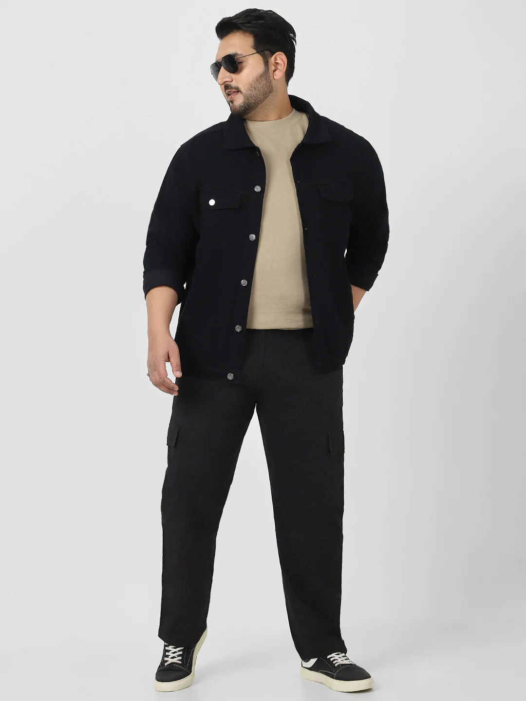 Plus Men's Black Regular Fit Solid Cargo Chino Pant with 6 Pockets Stretchable - Image 4
