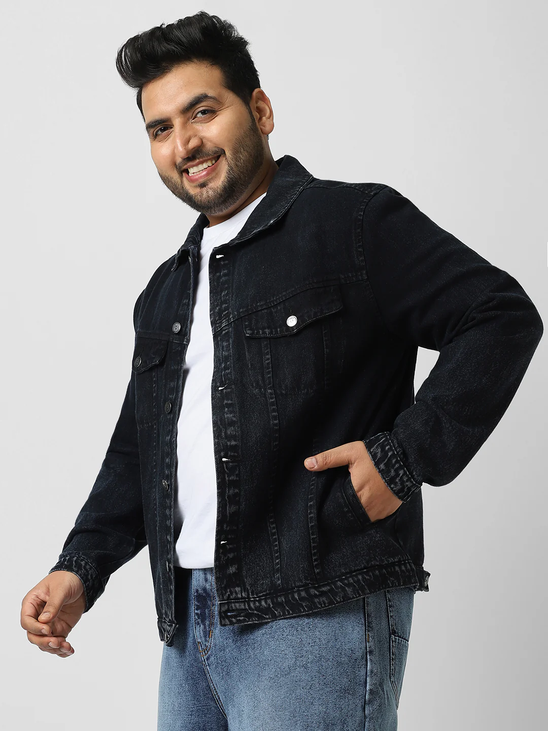 Plus Men's Black Regular Fit Washed Full Sleeve Denim Jacket - Image 2
