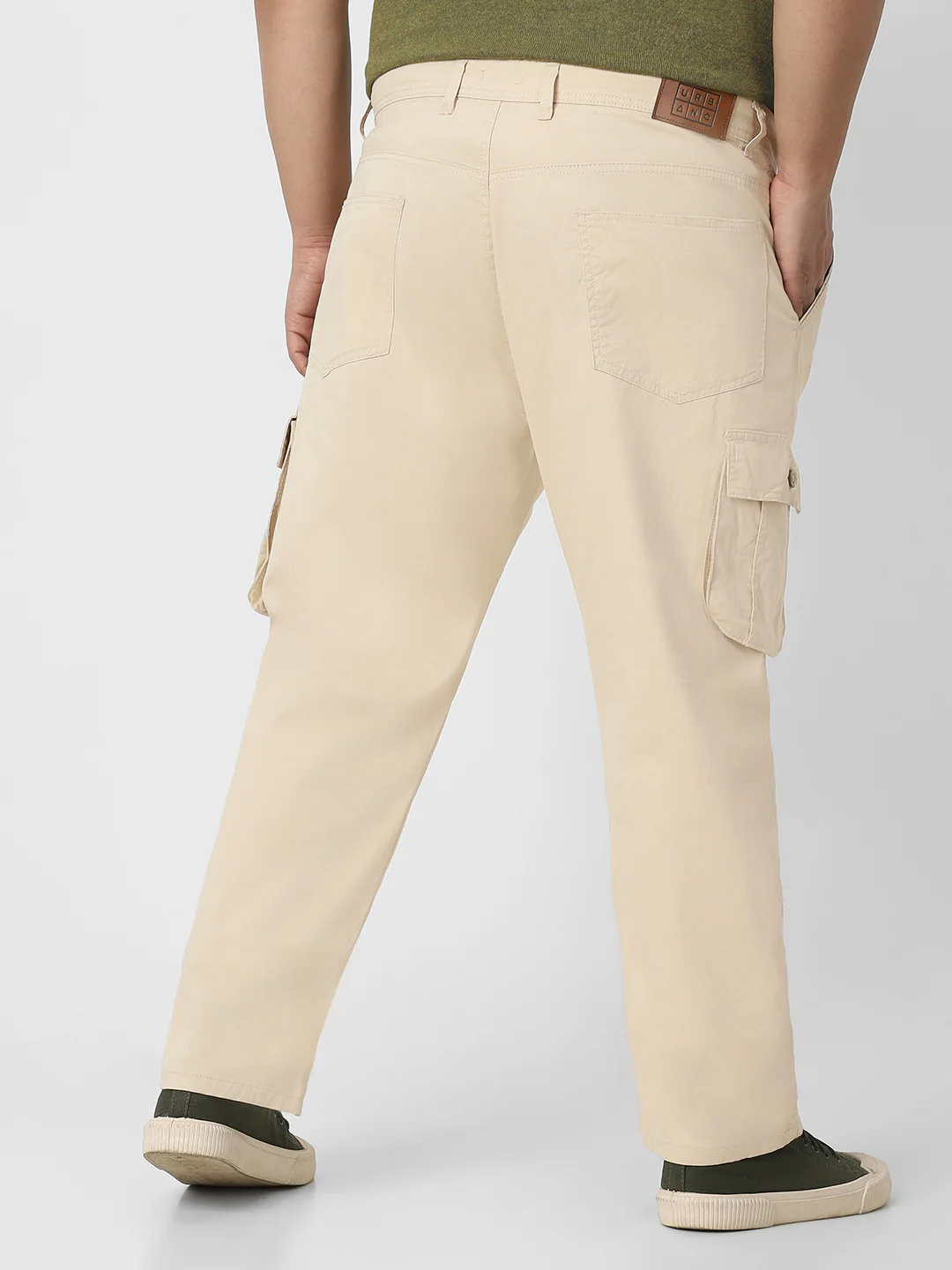 Plus Men's Cream Regular Fit Solid Cargo Chino Pant with 6 Pockets - Image 4