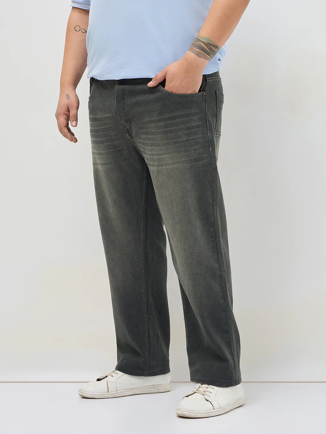 Plus Men's Dark Grey Regular Fit Whisker Washed Yellow Tint Denim Jeans Stretchable - Image 2
