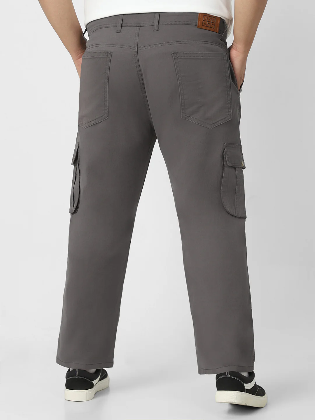 Plus Men's Dark Grey Regular Fit Solid Cargo Chino Pant with 6 Pockets - Image 4