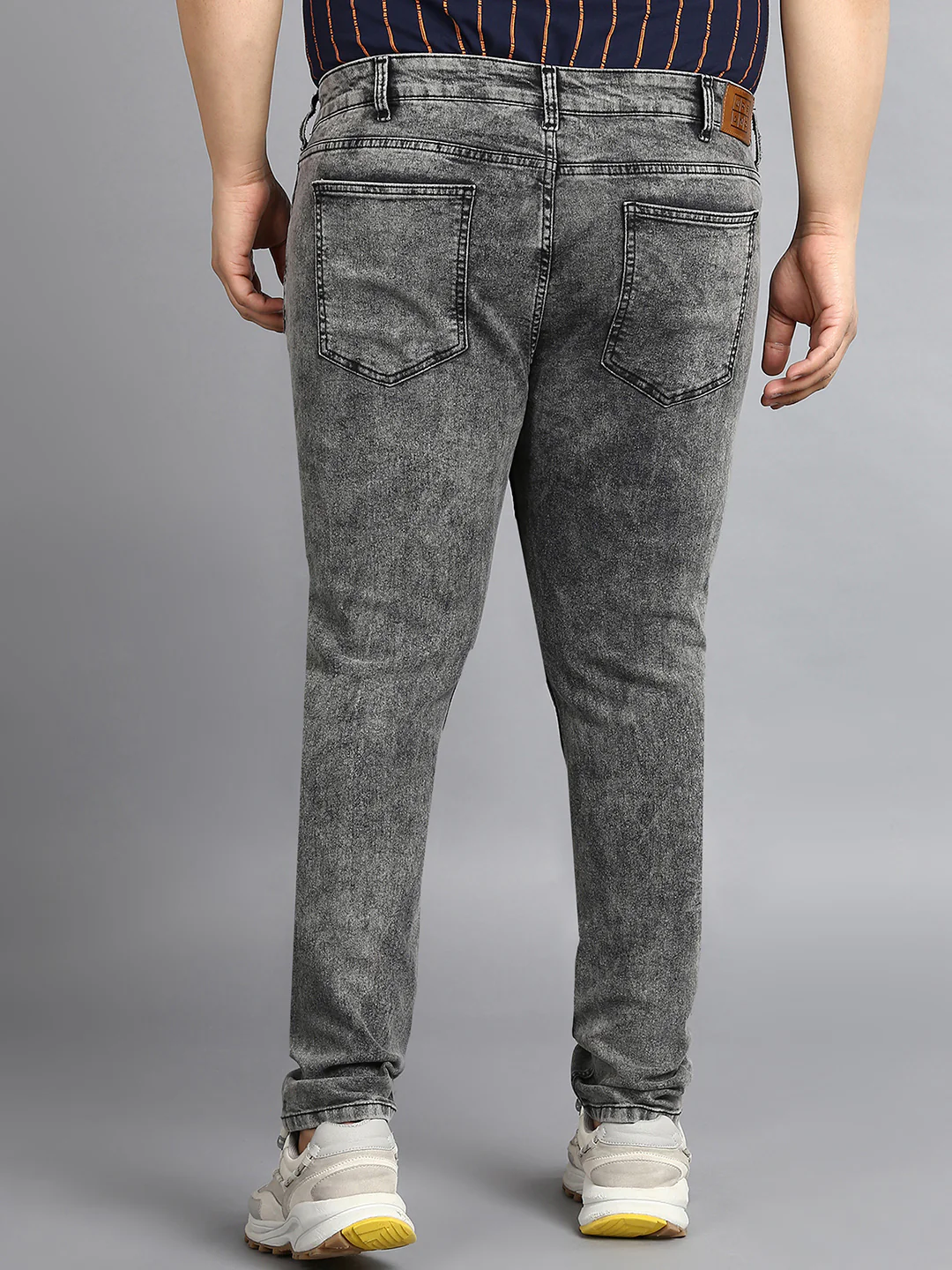 Plus Men's Dark Grey Regular Fit Washed Jeans Stretchable - Image 3