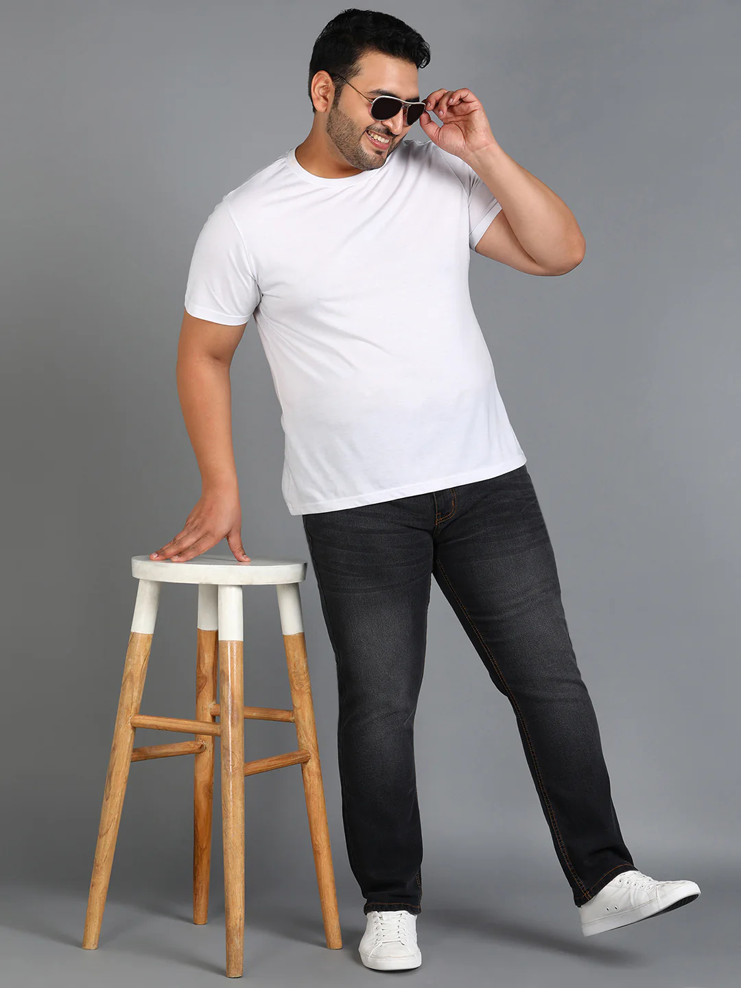 Plus Men's Dark Grey Regular Fit Washed Jeans Stretchable - Image 4