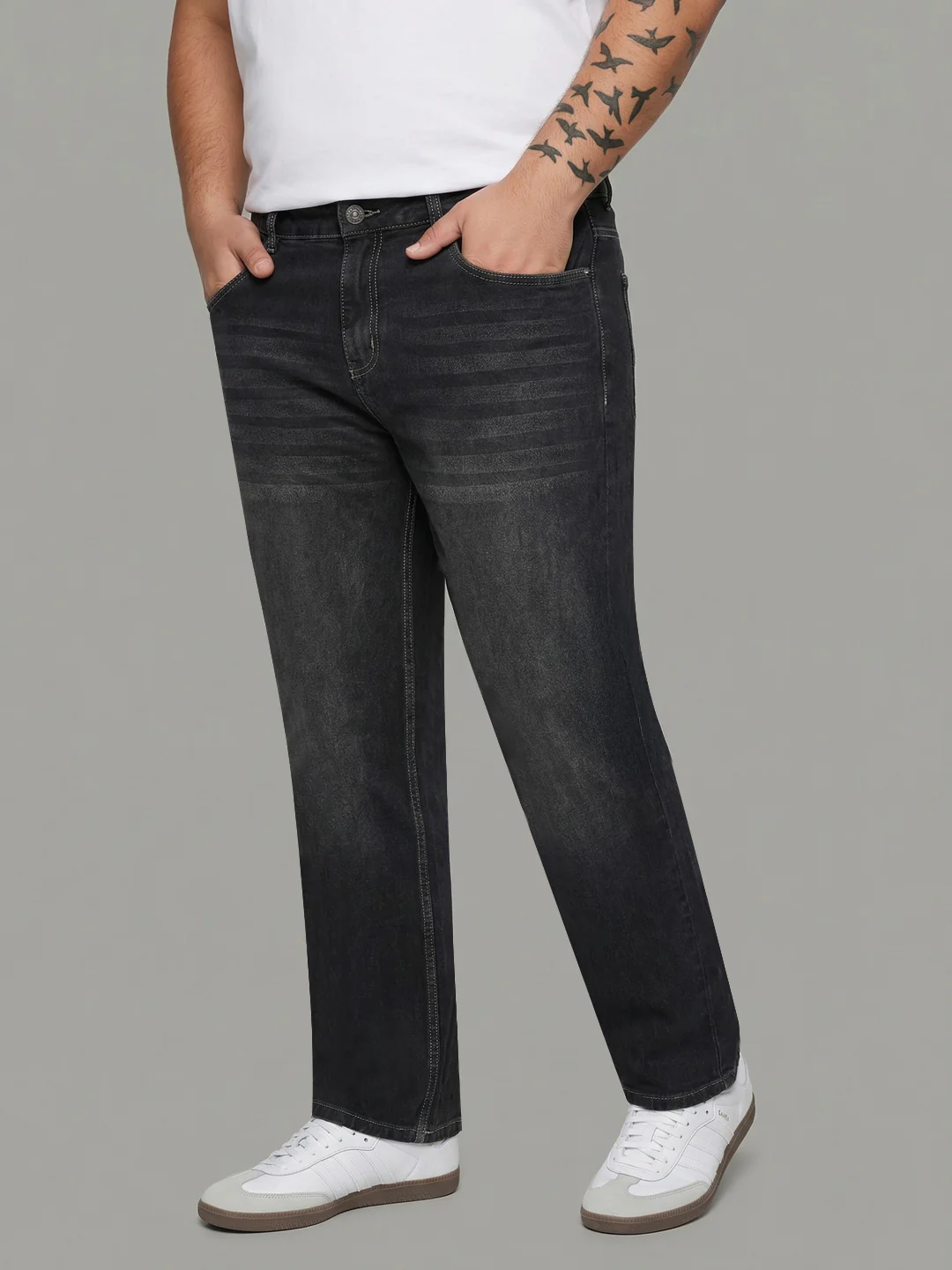 Plus Men's Dark Grey Relaxed Fit Washed Denim Jeans Non-Stretchable - Image 2