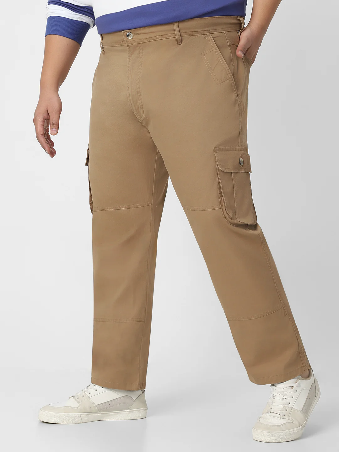 Plus Men's Dark Khaki Regular Fit Solid Cargo Chino Pant with 6 Pockets - Image 3
