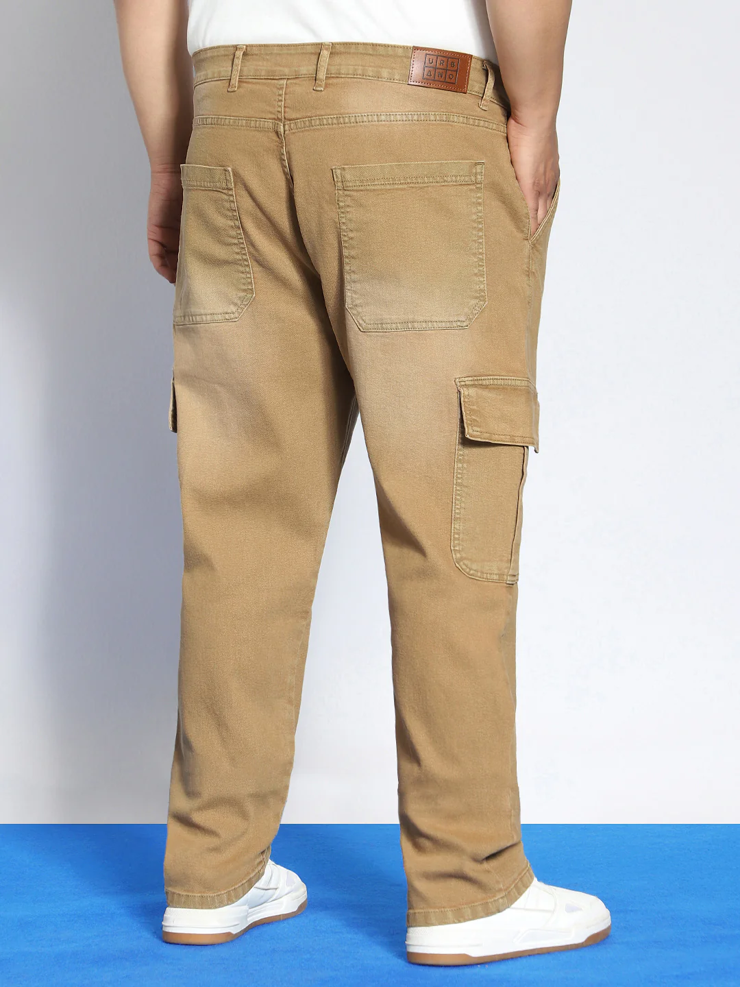Plus Men's Dark Khaki Regular Fit Washed Cargo Jeans With 6 Pockets Stretchable - Image 3