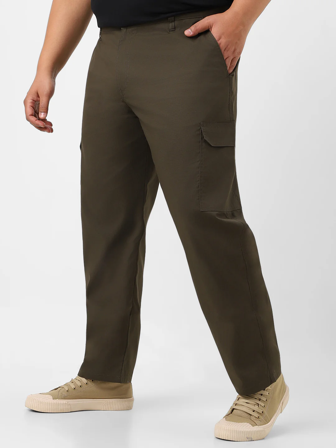 Plus Men's Dark Olive Regular Fit Solid Cargo Chino Pant With 6 Pockets - Image 2