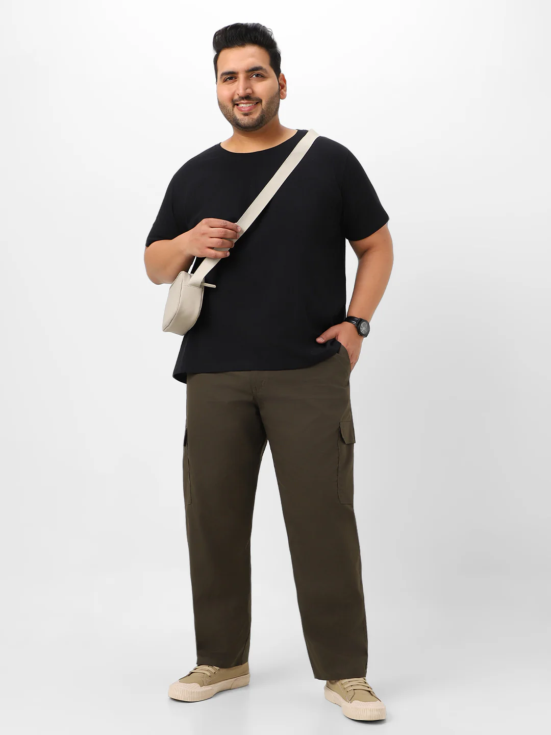 Plus Men's Dark Olive Regular Fit Solid Cargo Chino Pant With 6 Pockets - Image 4