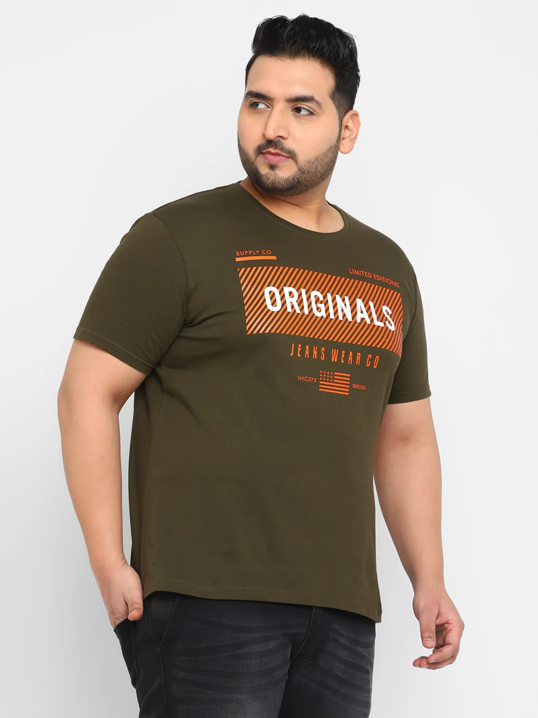 Urbano Plus Men's Green Graphic Printed Half Sleeve Regular Fit Cotton T-Shirt - Image 2