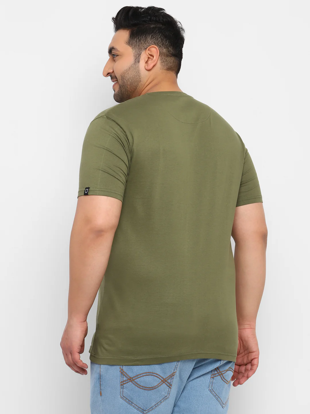 Urbano Plus Men's Green Graphic Printed Half Sleeve Regular Fit Cotton T-Shirt - Image 3